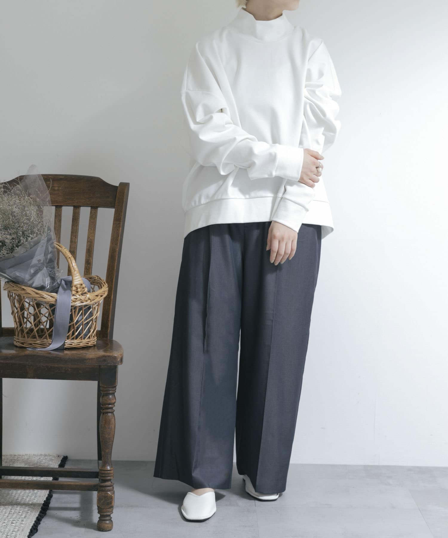 Off White