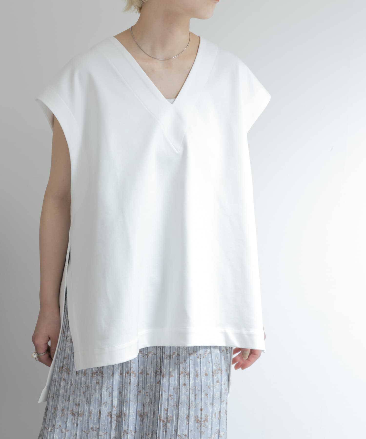 Off White