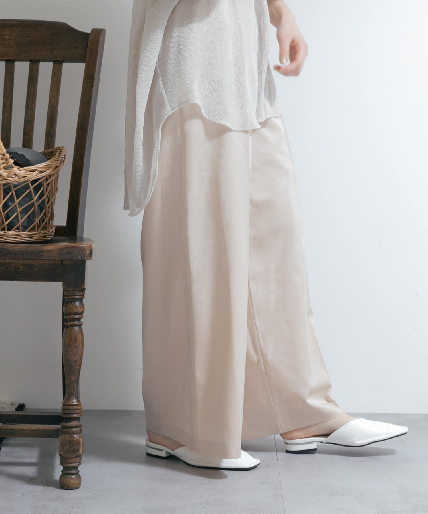 l.Beige