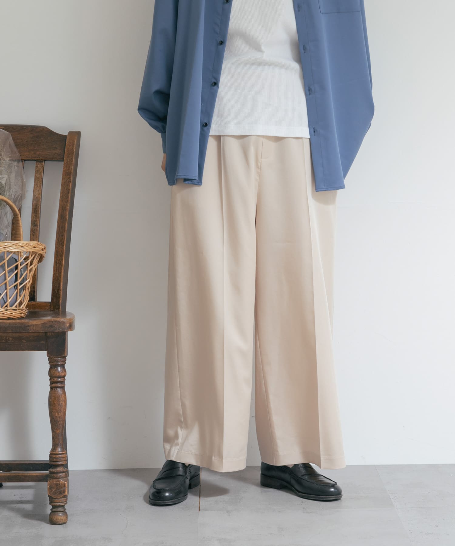l.Beige
