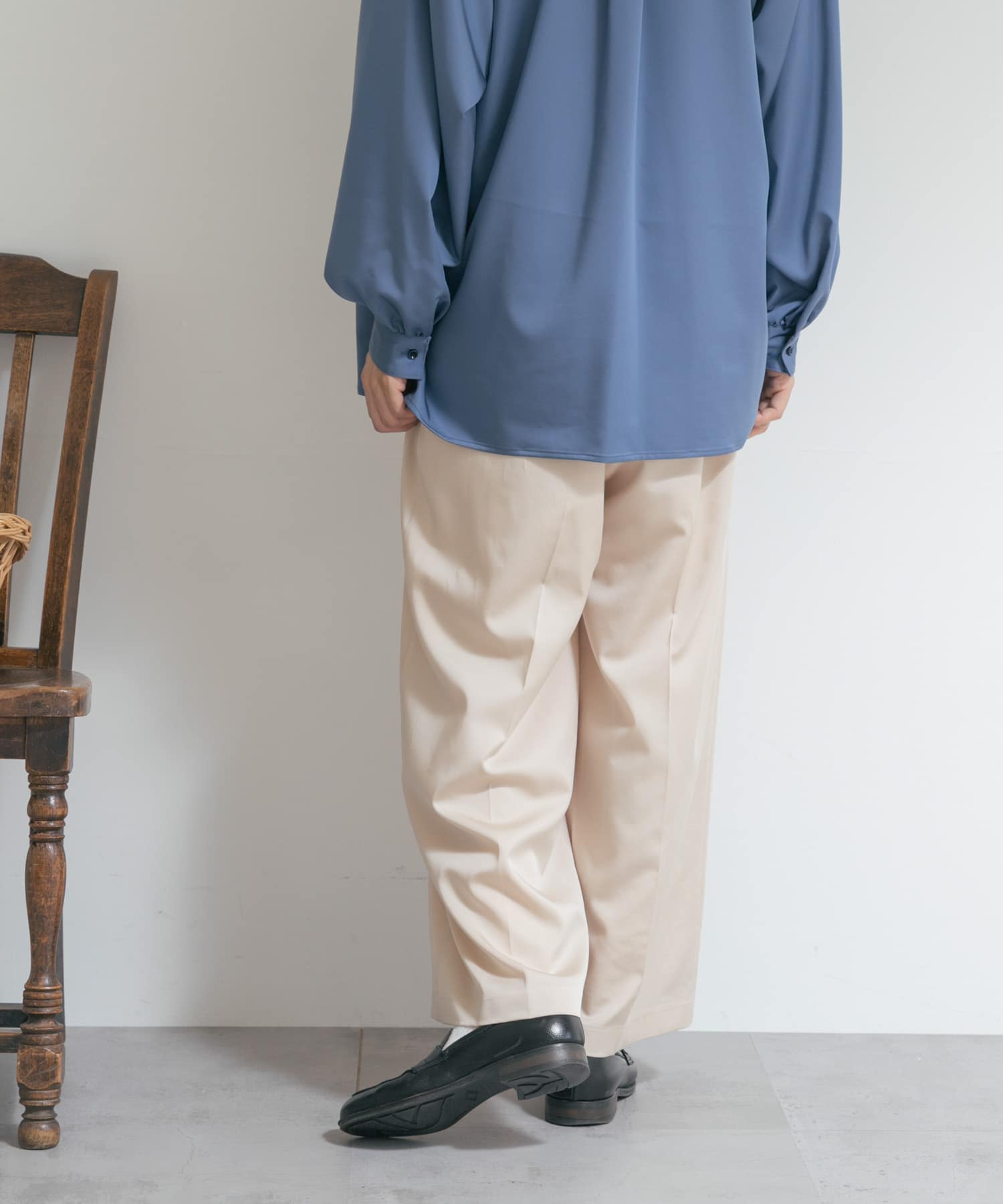 l.Beige