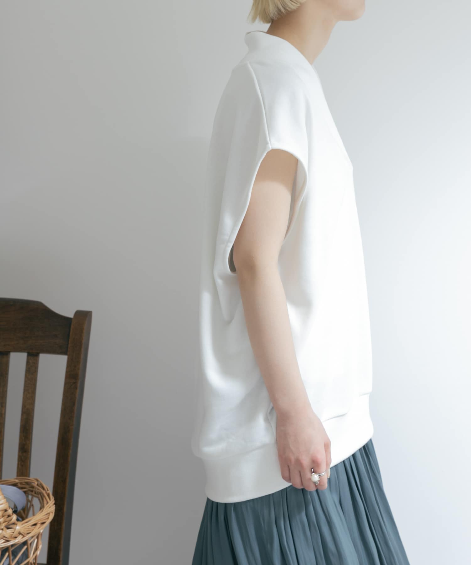 Off White