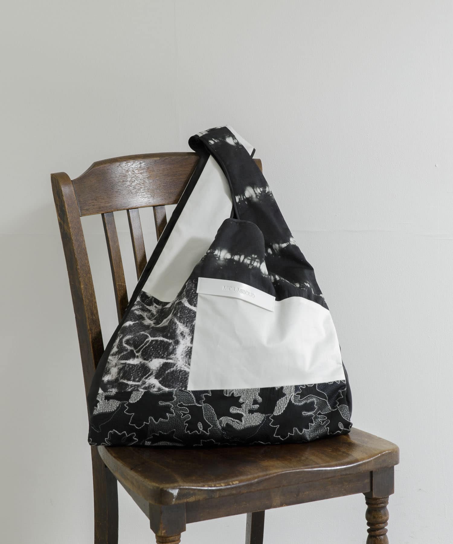 『別注』MIDIUMISOLID×TGM　Patchwork bag Black one