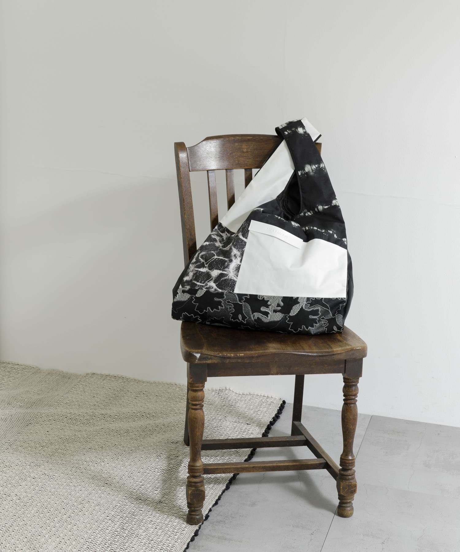 『別注』MIDIUMISOLID×TGM　Patchwork bag Black one