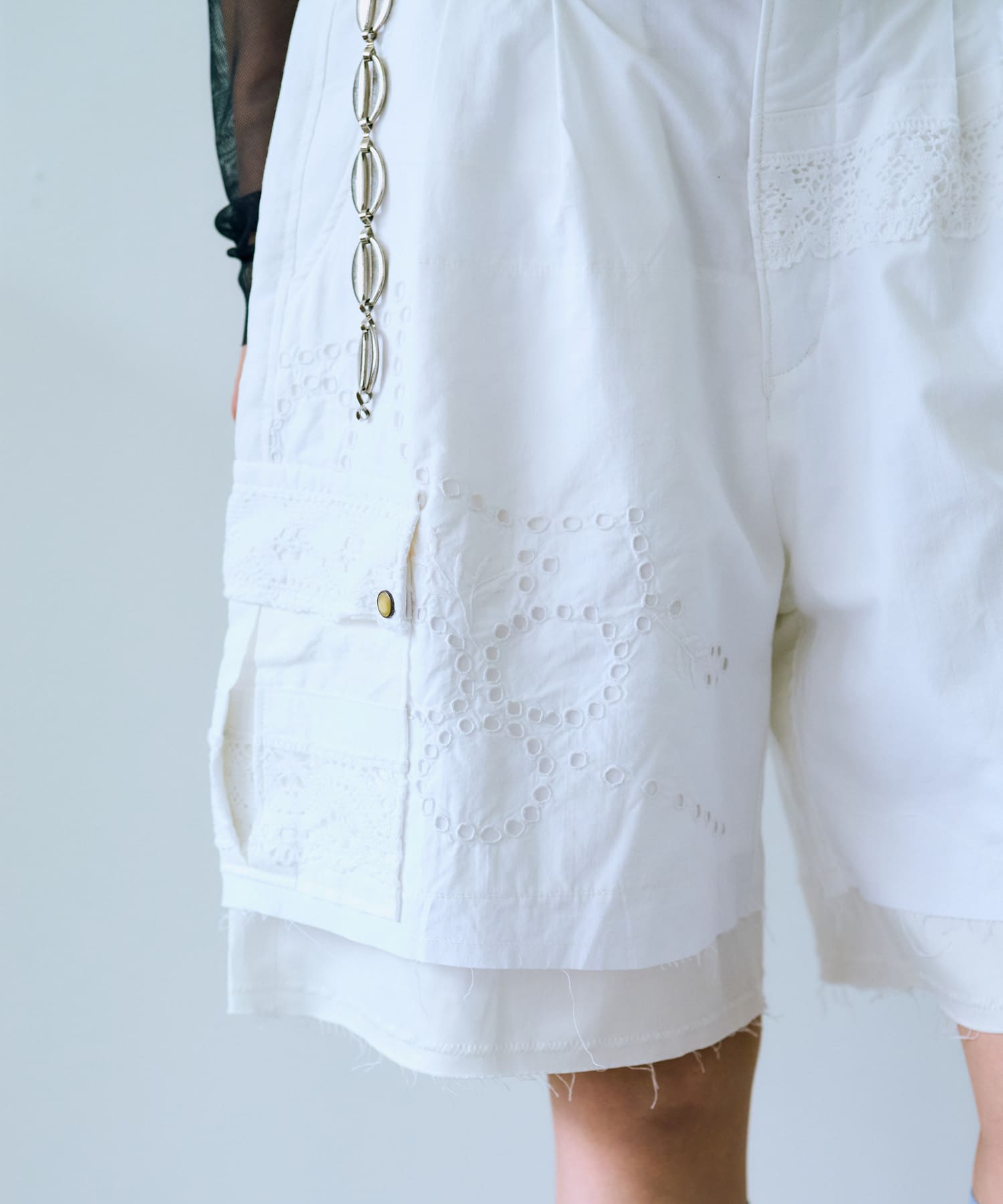 WHT 1