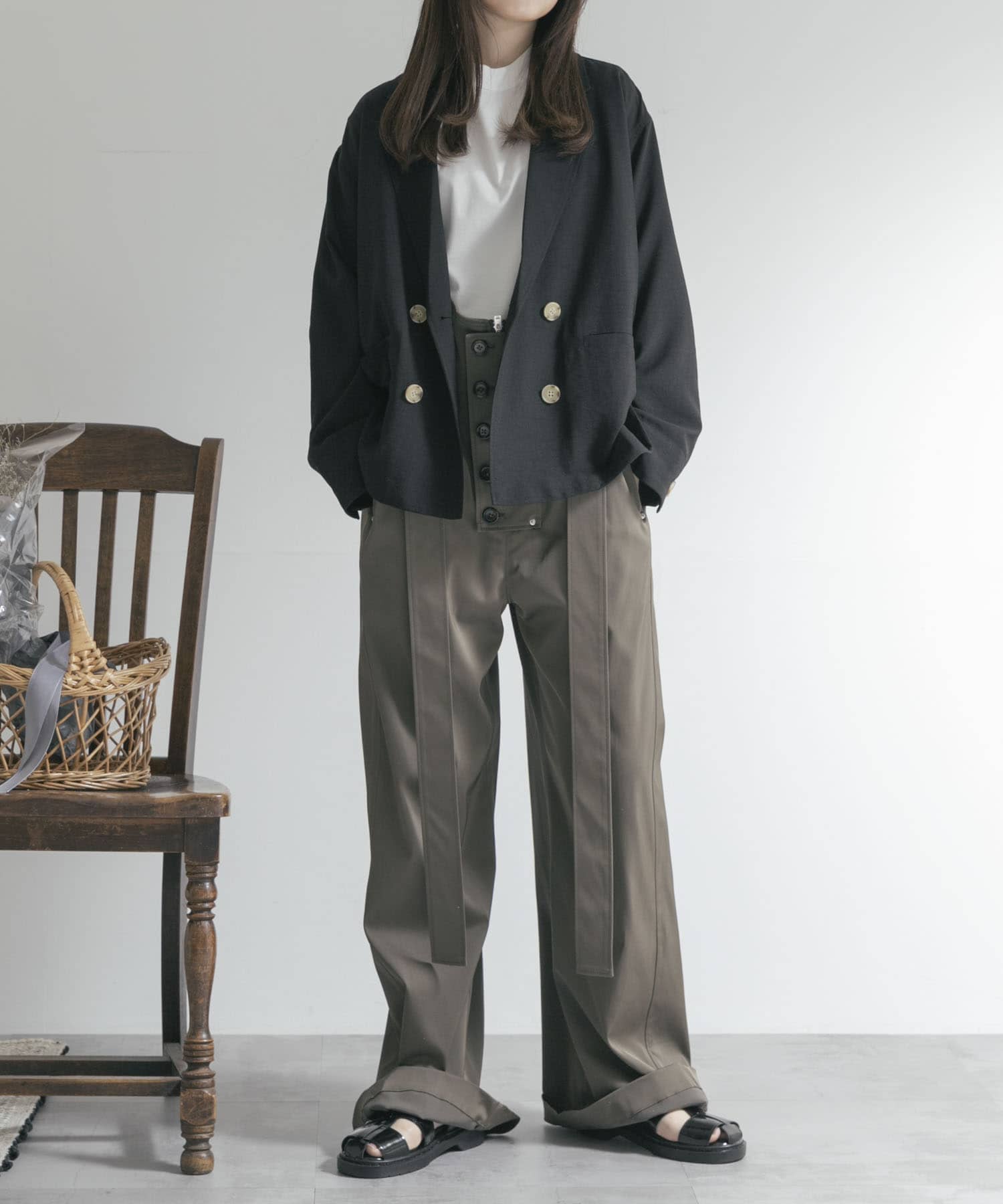 KHAKI