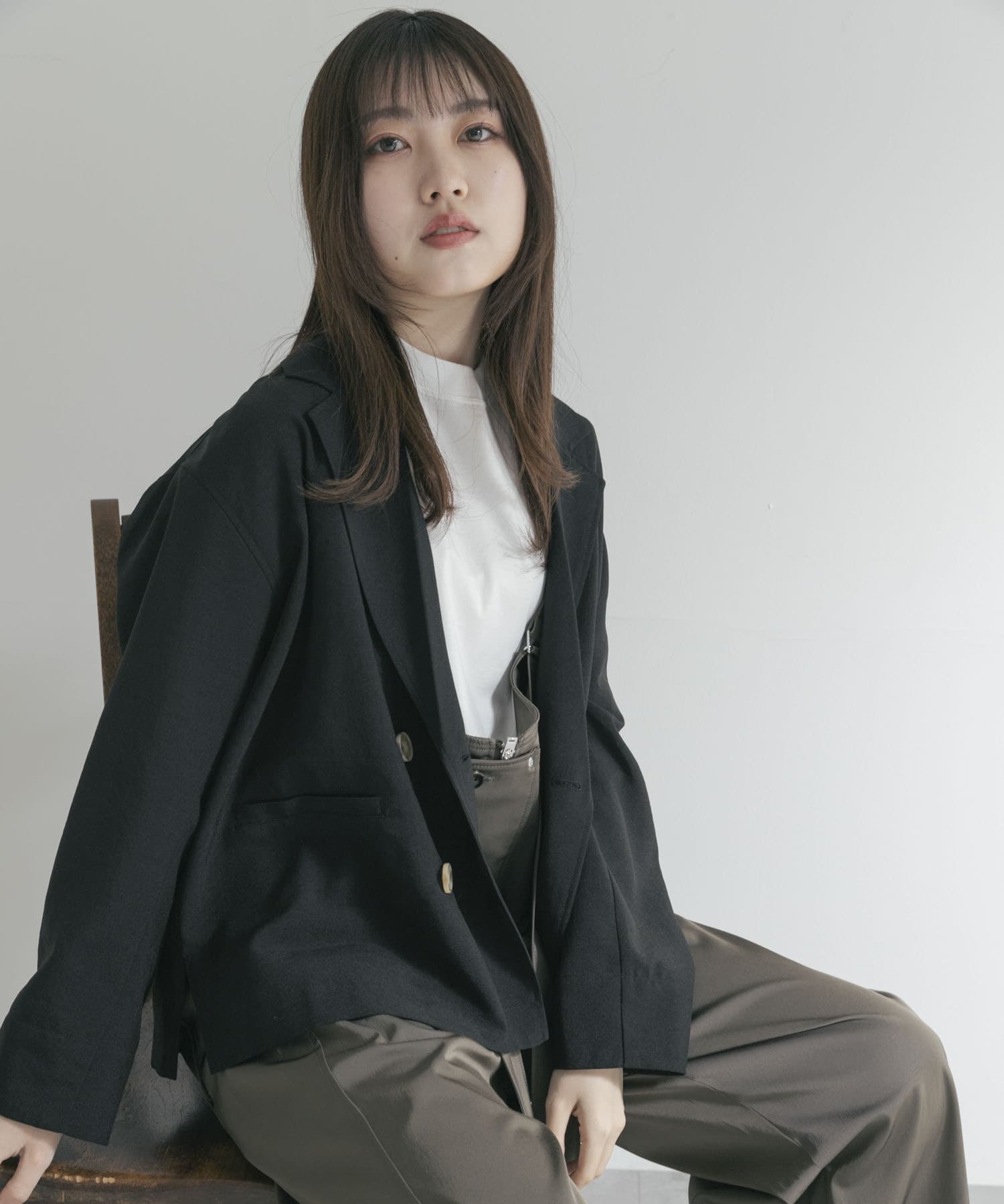 KHAKI