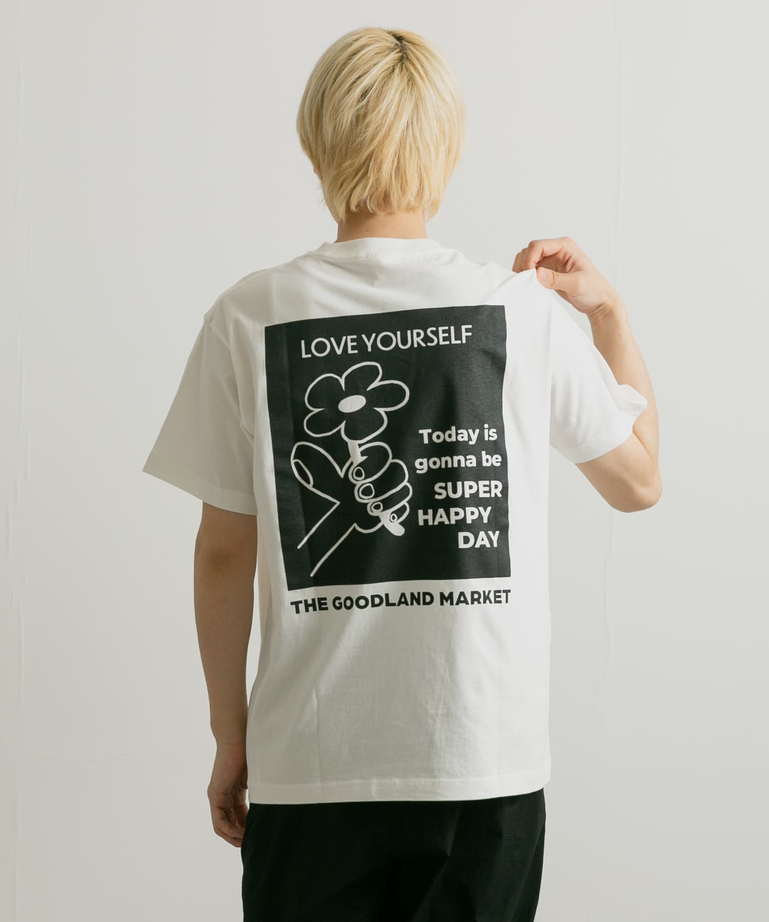 ザ グッドランド マーケット T-SHIRTS flower(S black): トップス