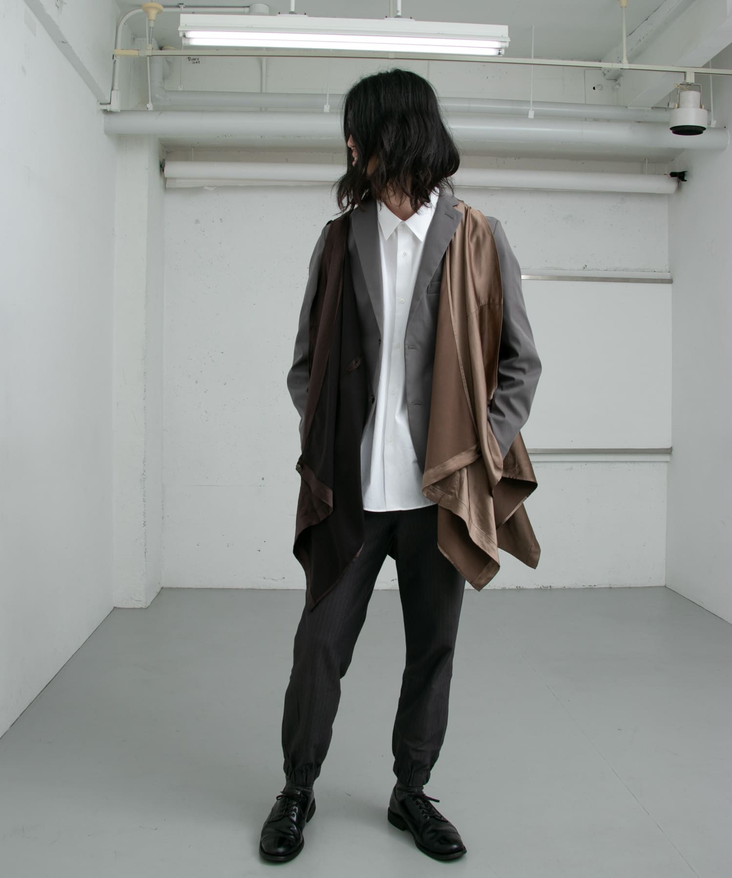 ザ グッドランド マーケット　Kris-multiway satin vest BROWN FREE
