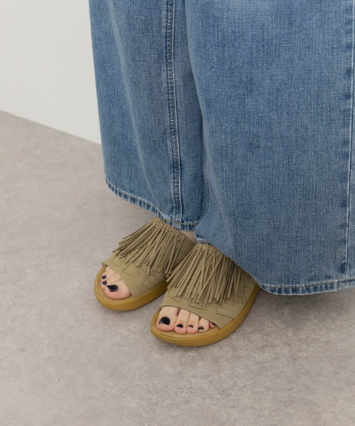 malibu sandals　THUNDERBIRD THATCH SLIDE TAUPE 5