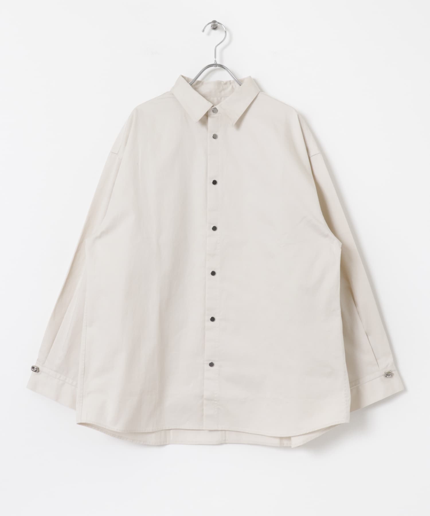 L.BEIGE