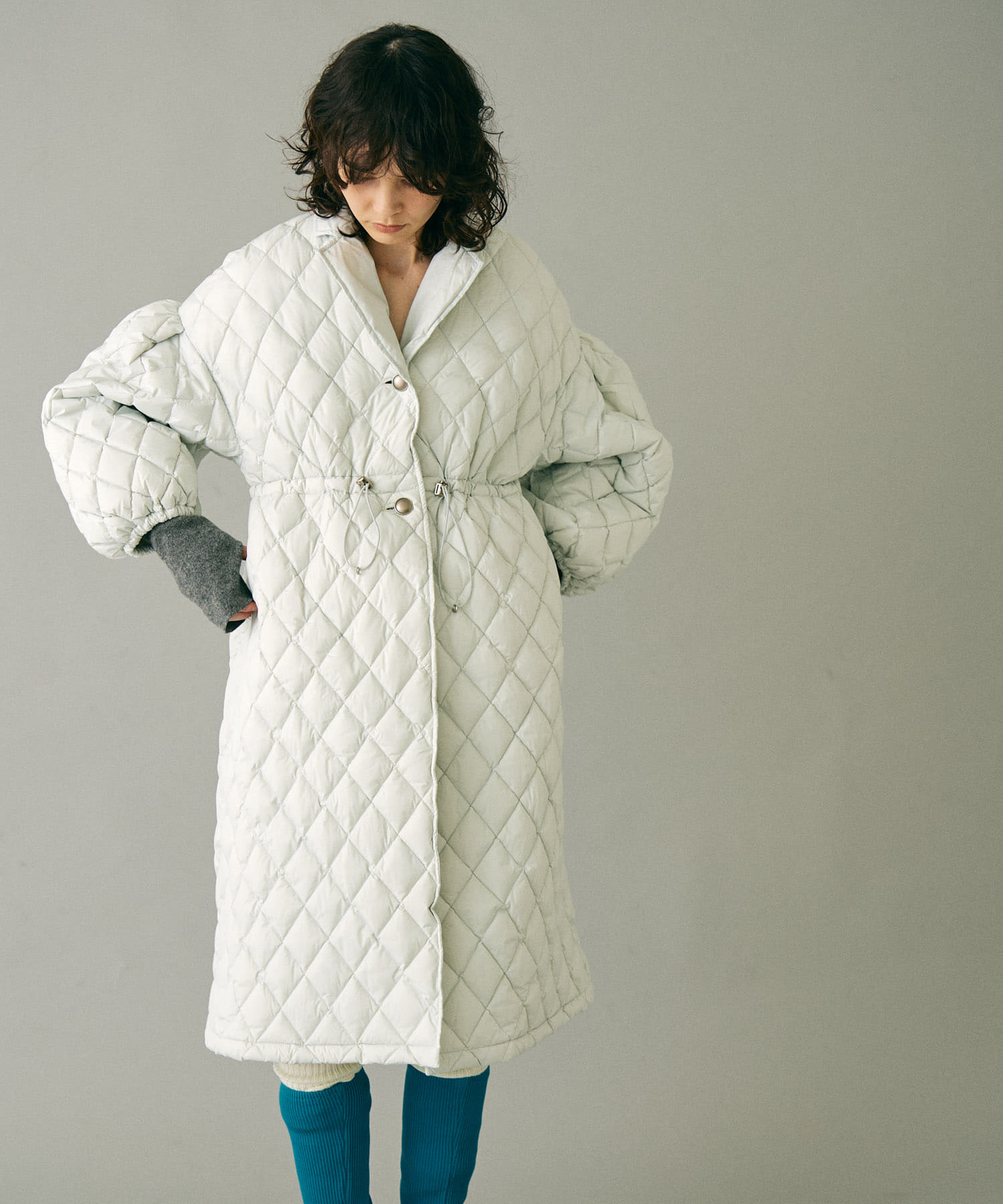 OFF WHITE