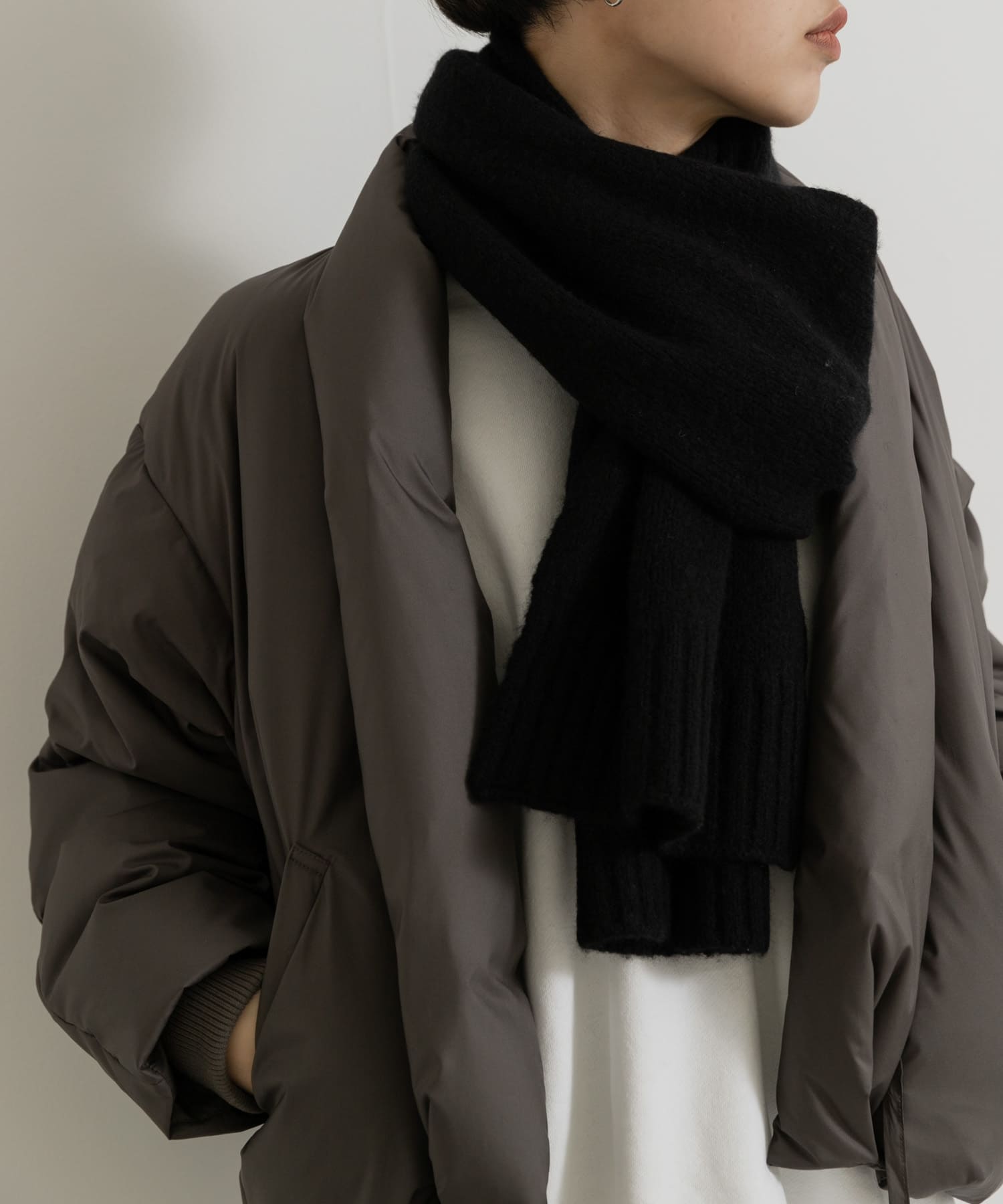 cwtch　RWS Recycle Wool Scarf black one