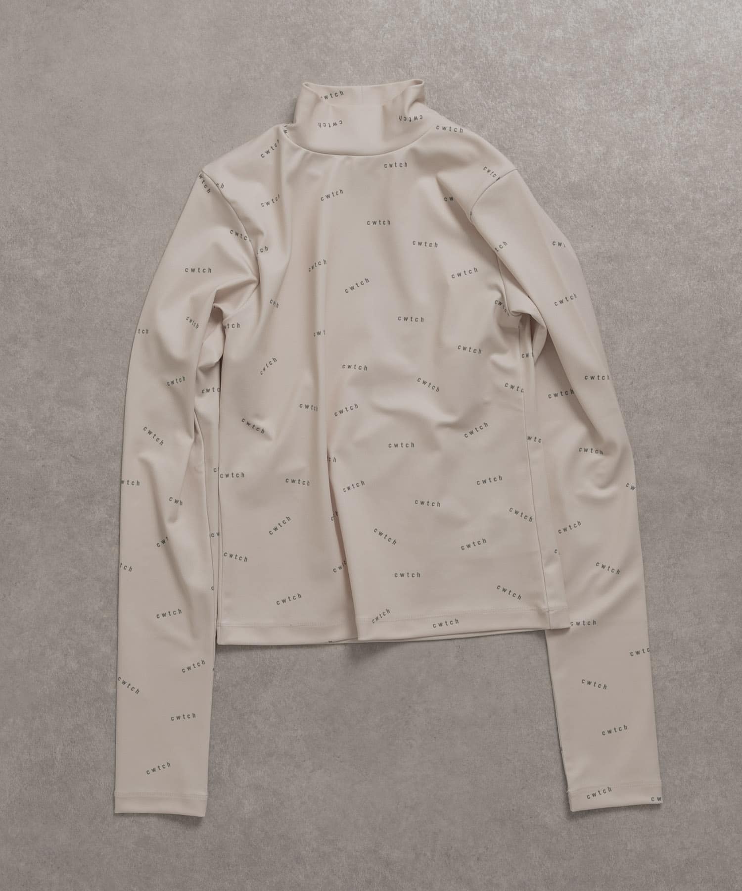 cwtch　all-over LONG-SLEEVE Top IVORY one