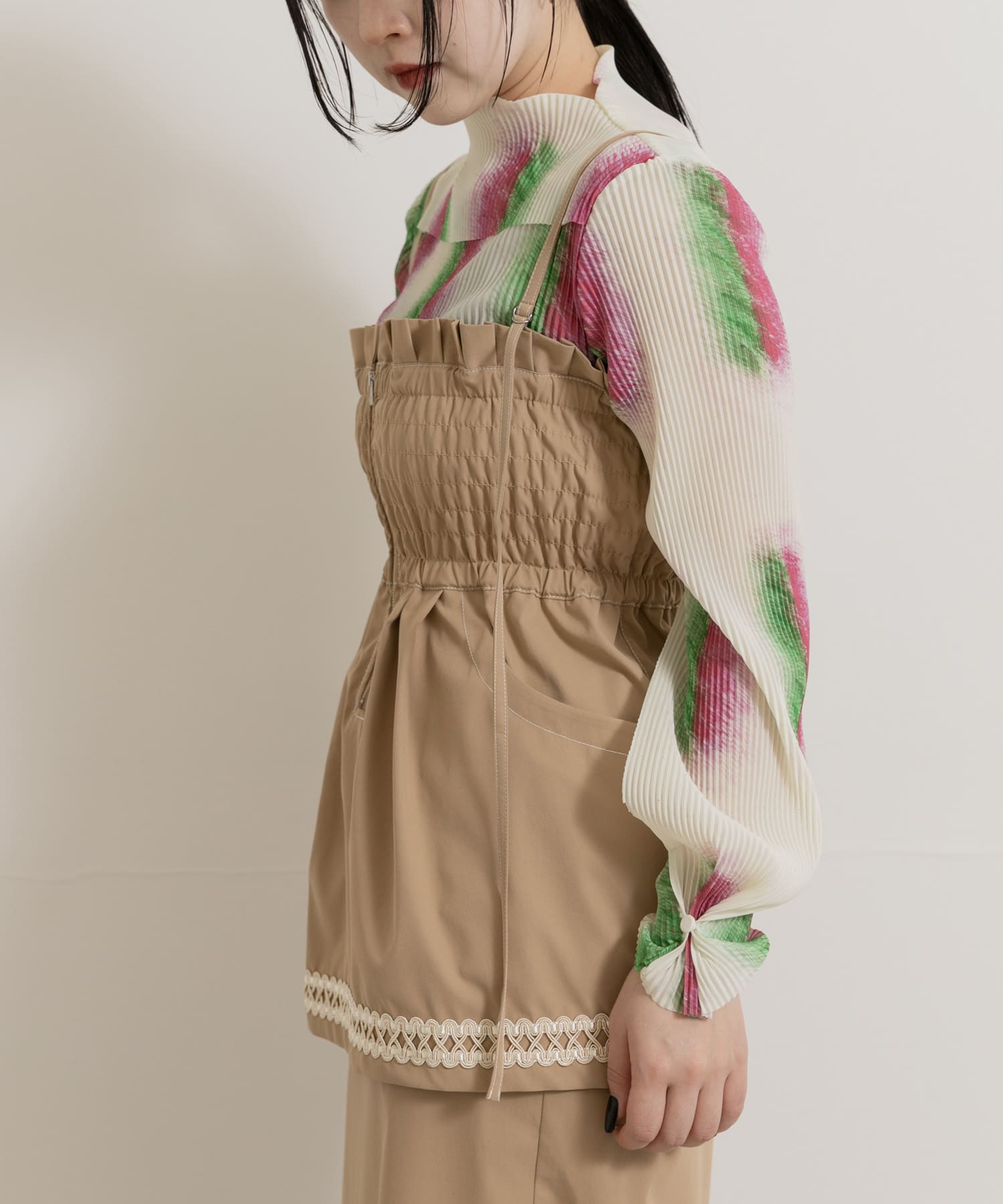 L.BEIGE