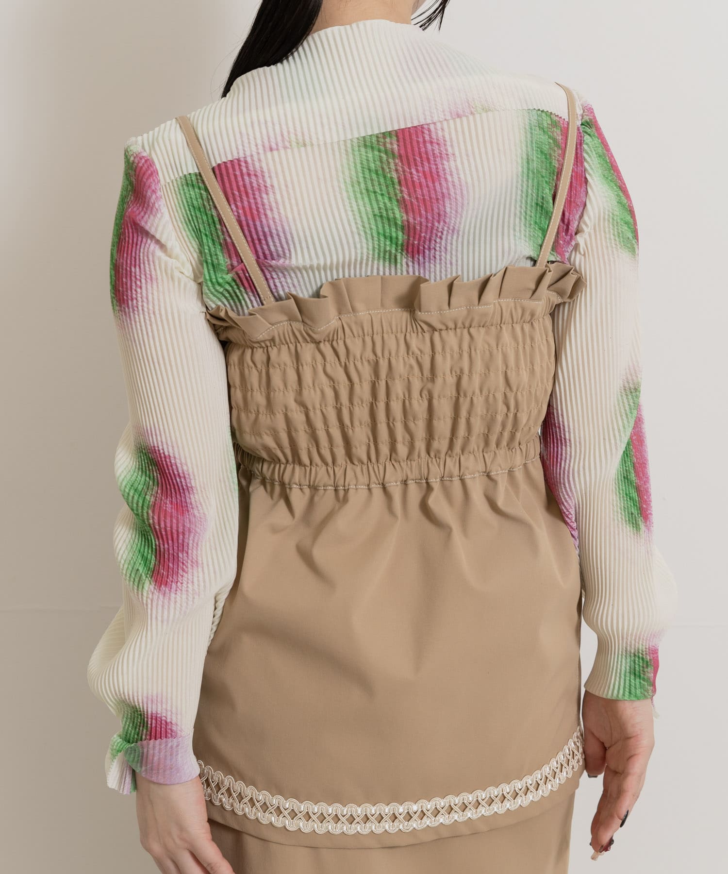 L.BEIGE