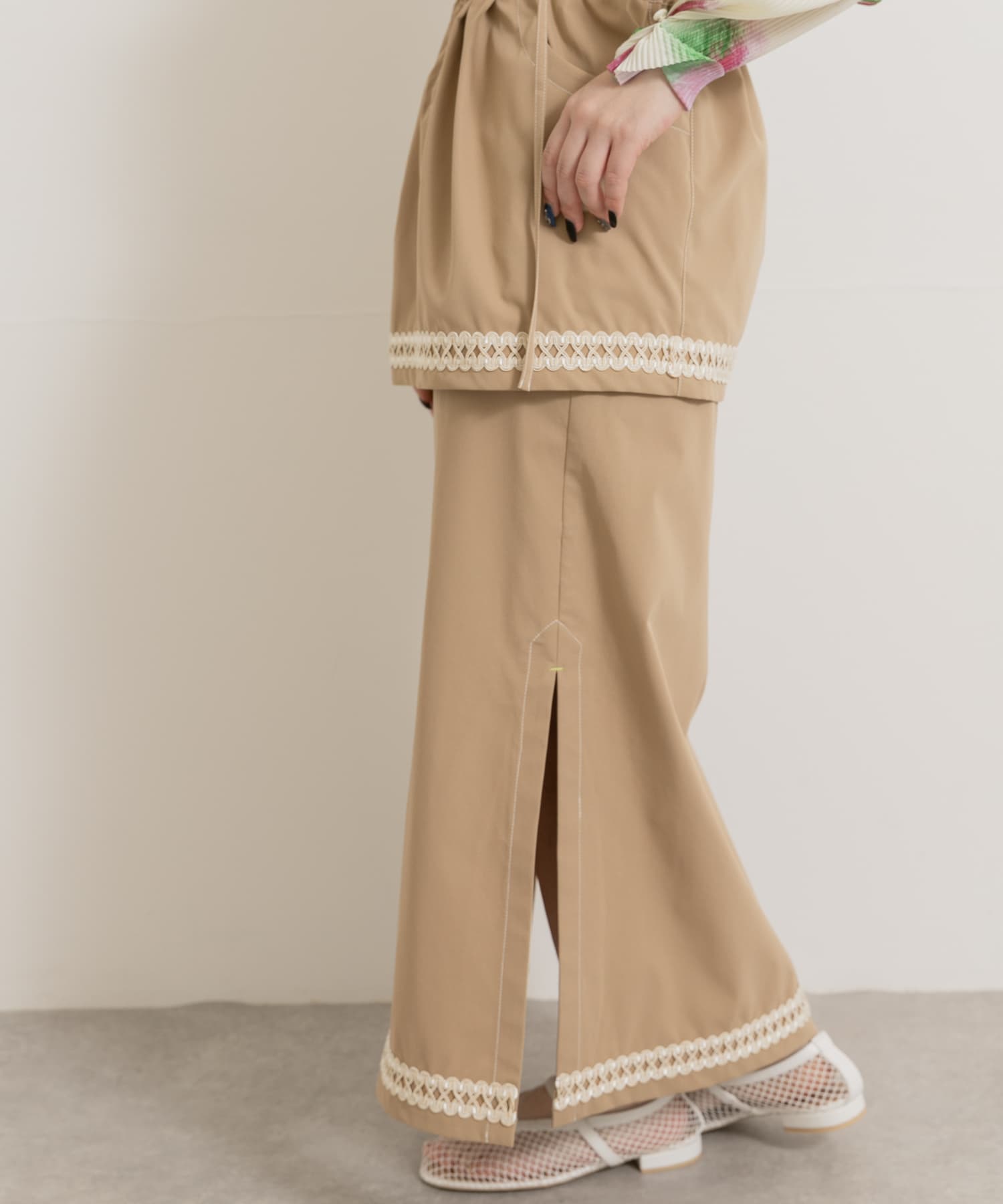 L.BEIGE