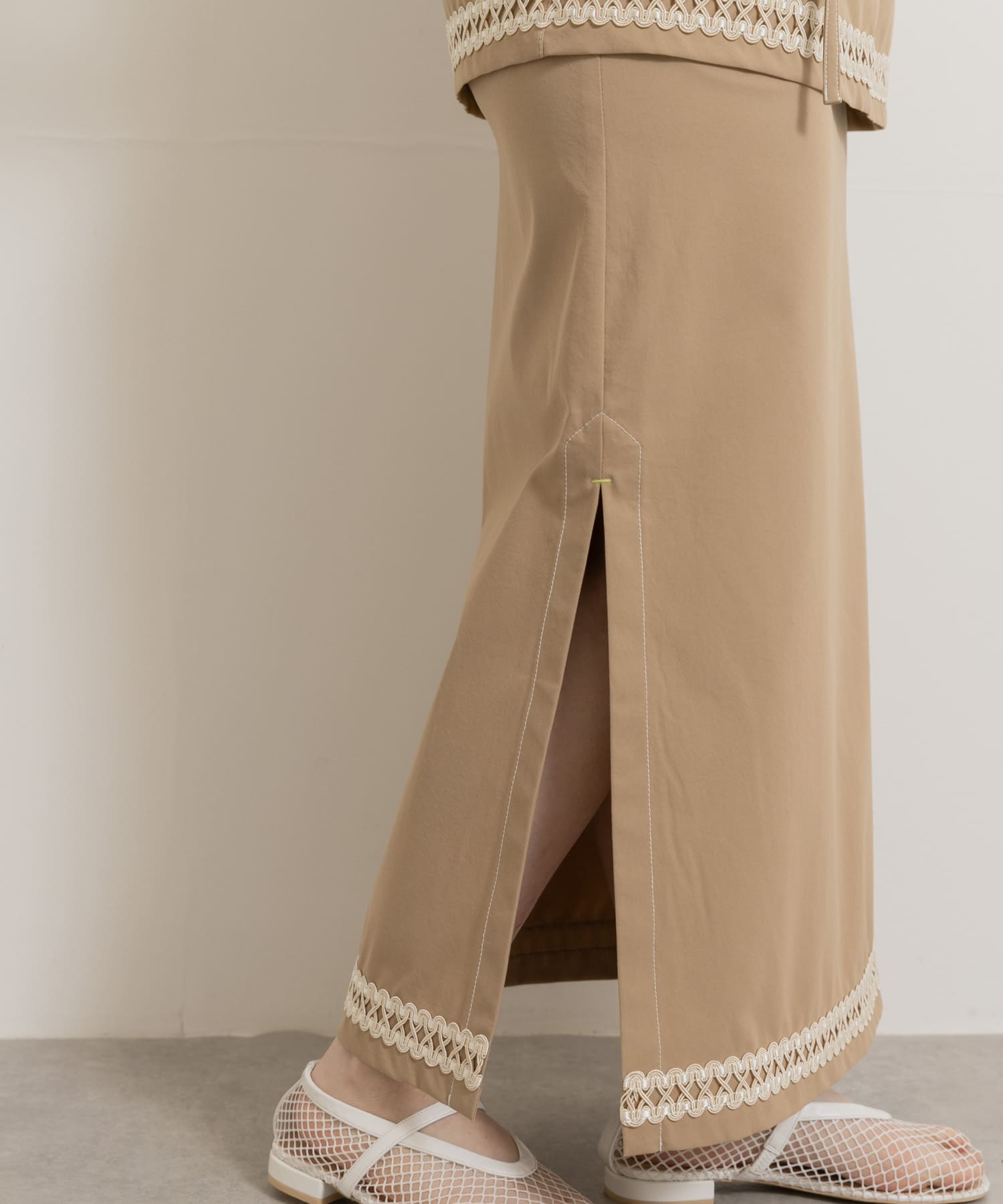 L.BEIGE