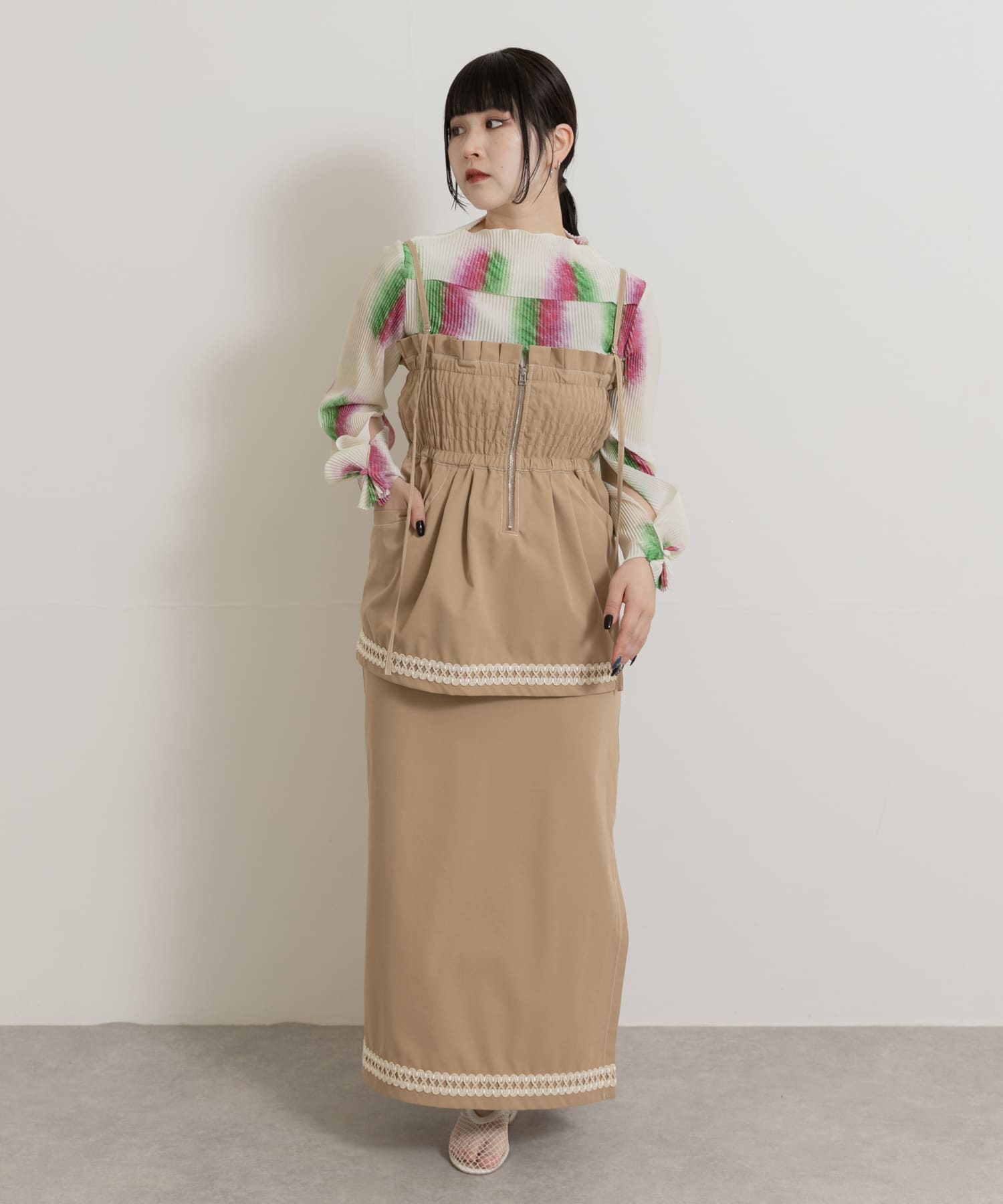 L.BEIGE