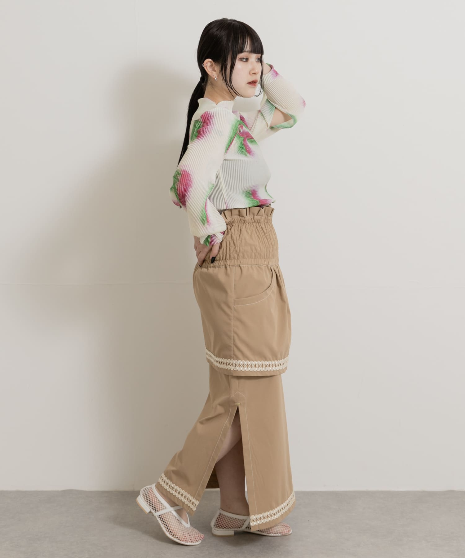 L.BEIGE