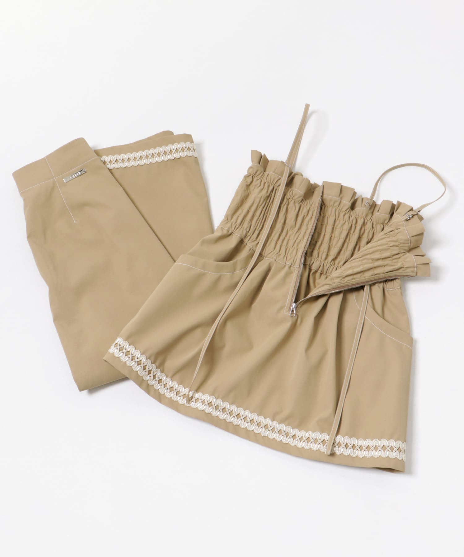 L.BEIGE