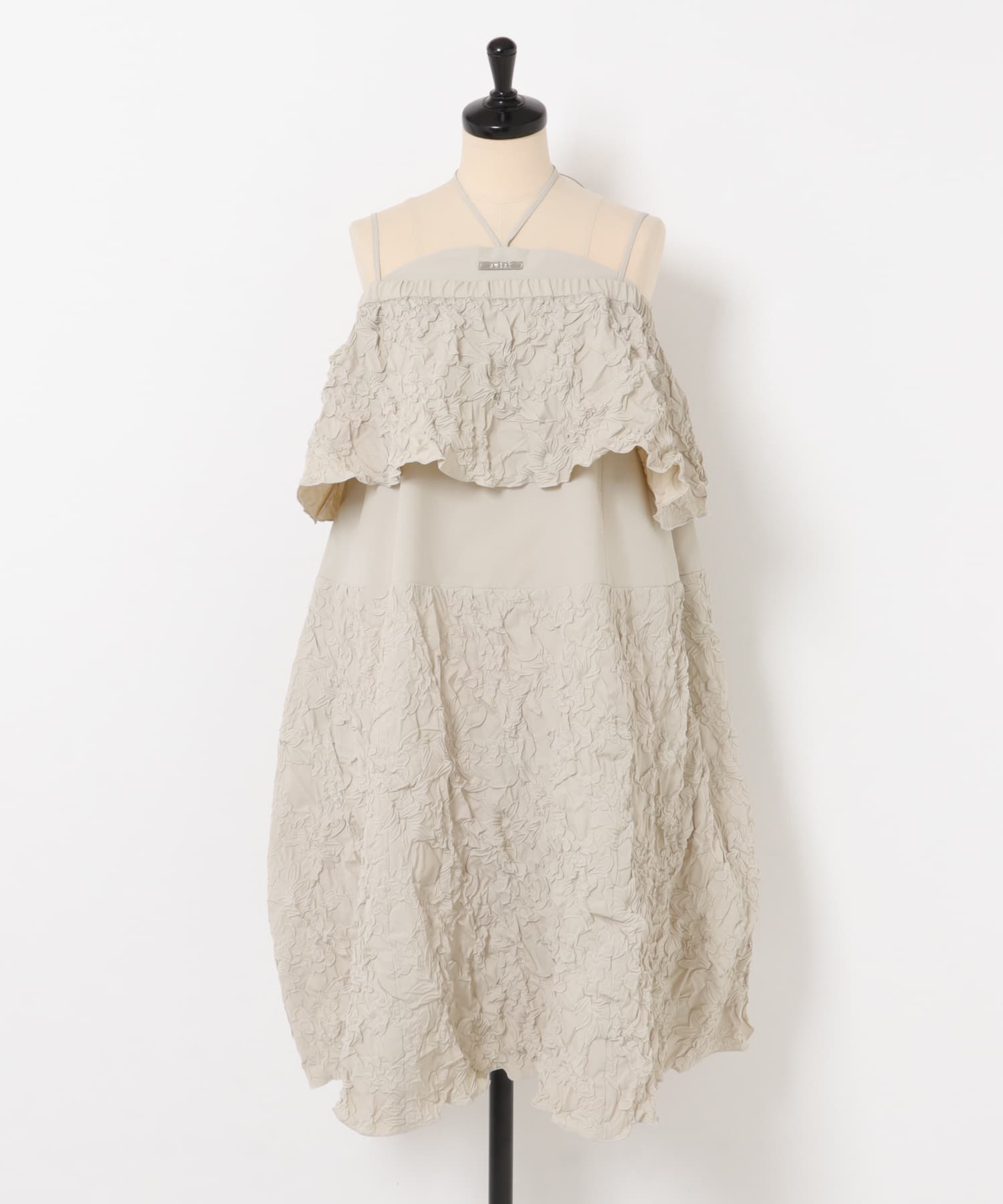 cwtch　SHRINK FLOWER PATTERN ONE-PIECE