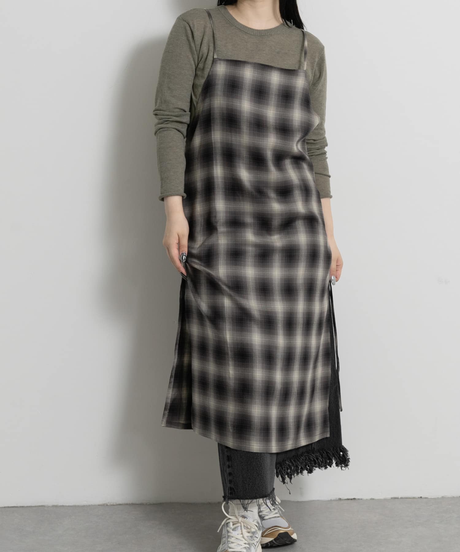 cwtch　CHECK CAMI APRON