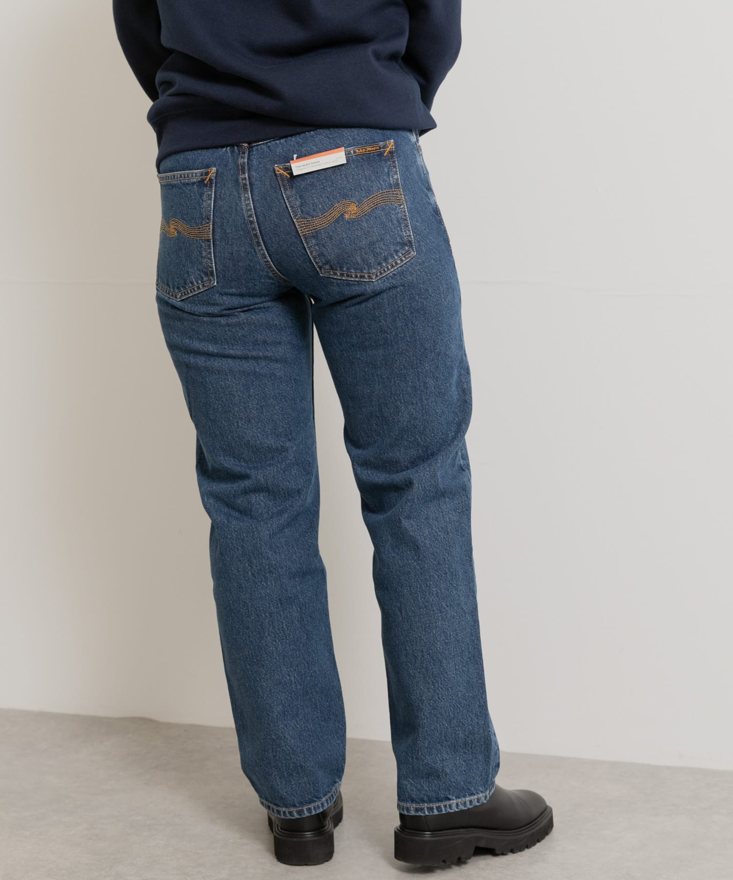 身長：156cm サイズ：27