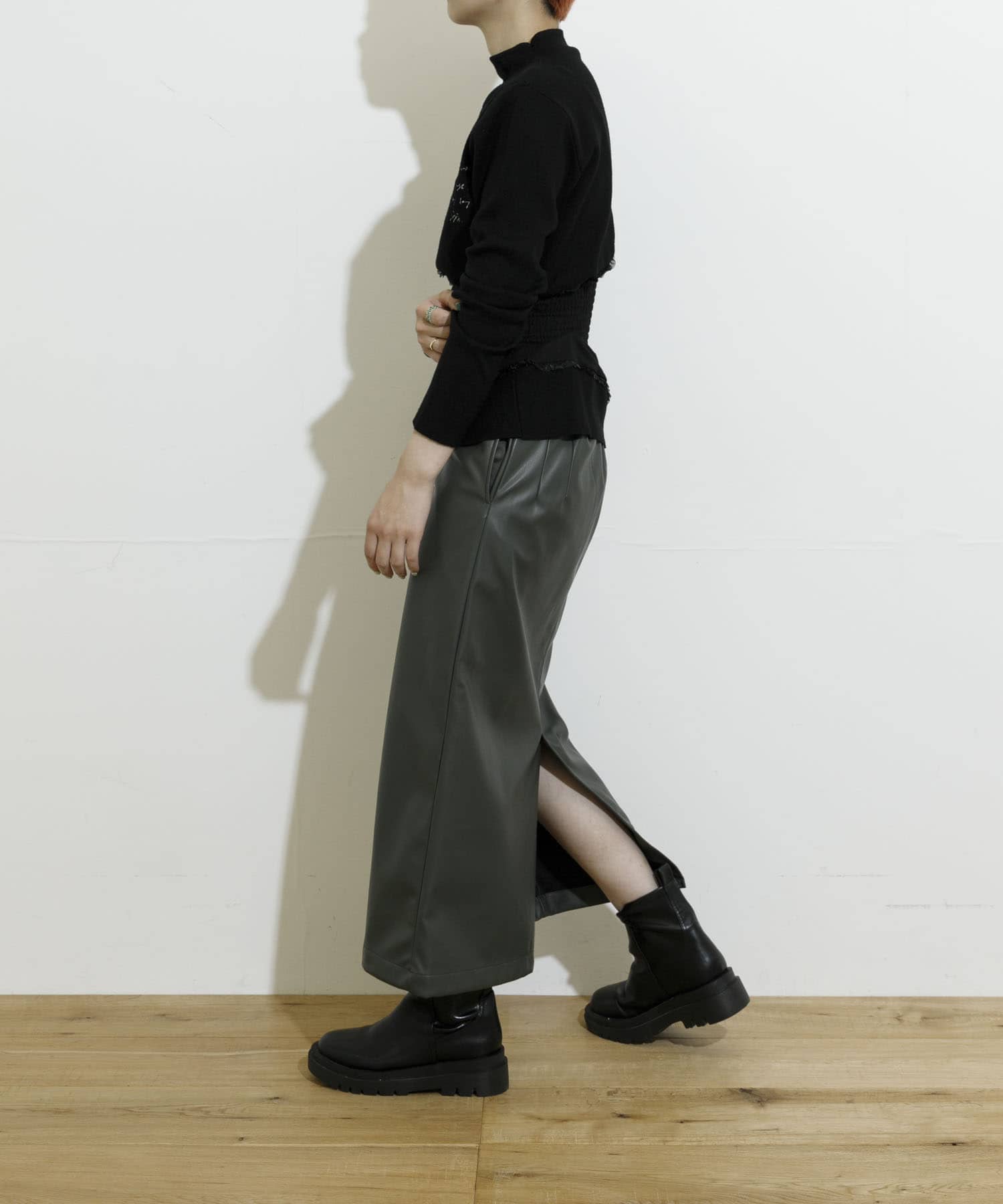身長：163cm サイズ：one