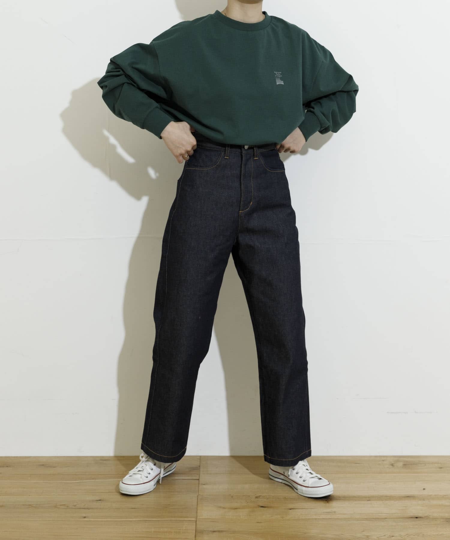 GREEN