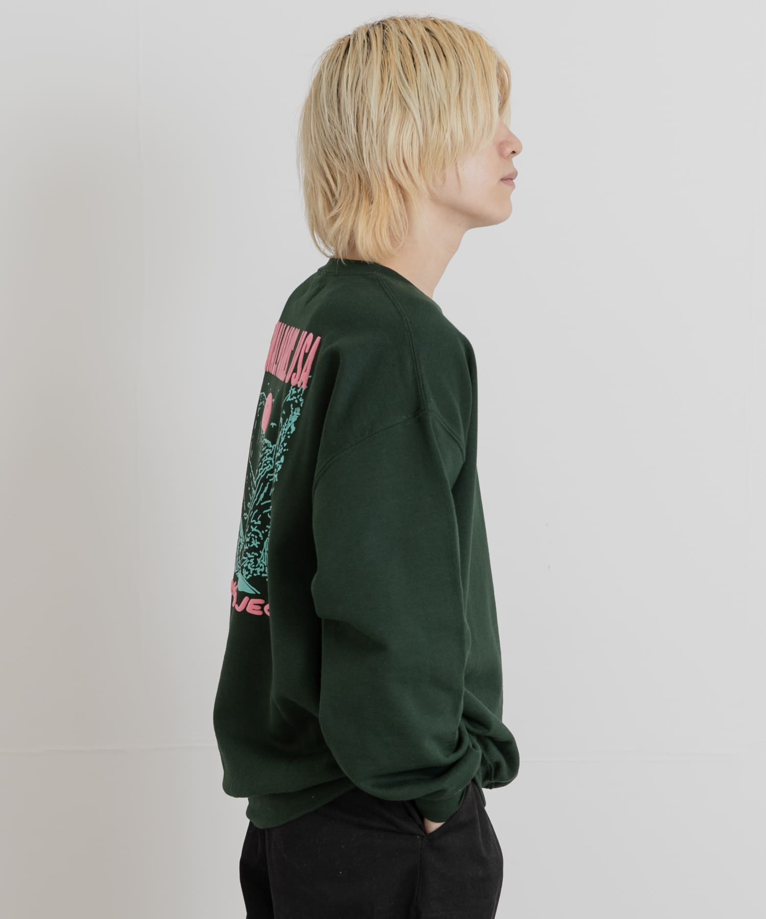 GREEN