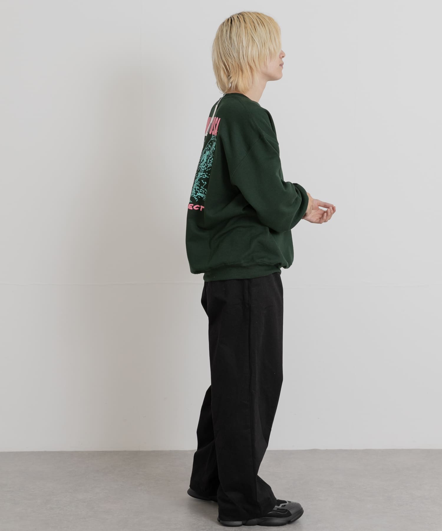 GREEN