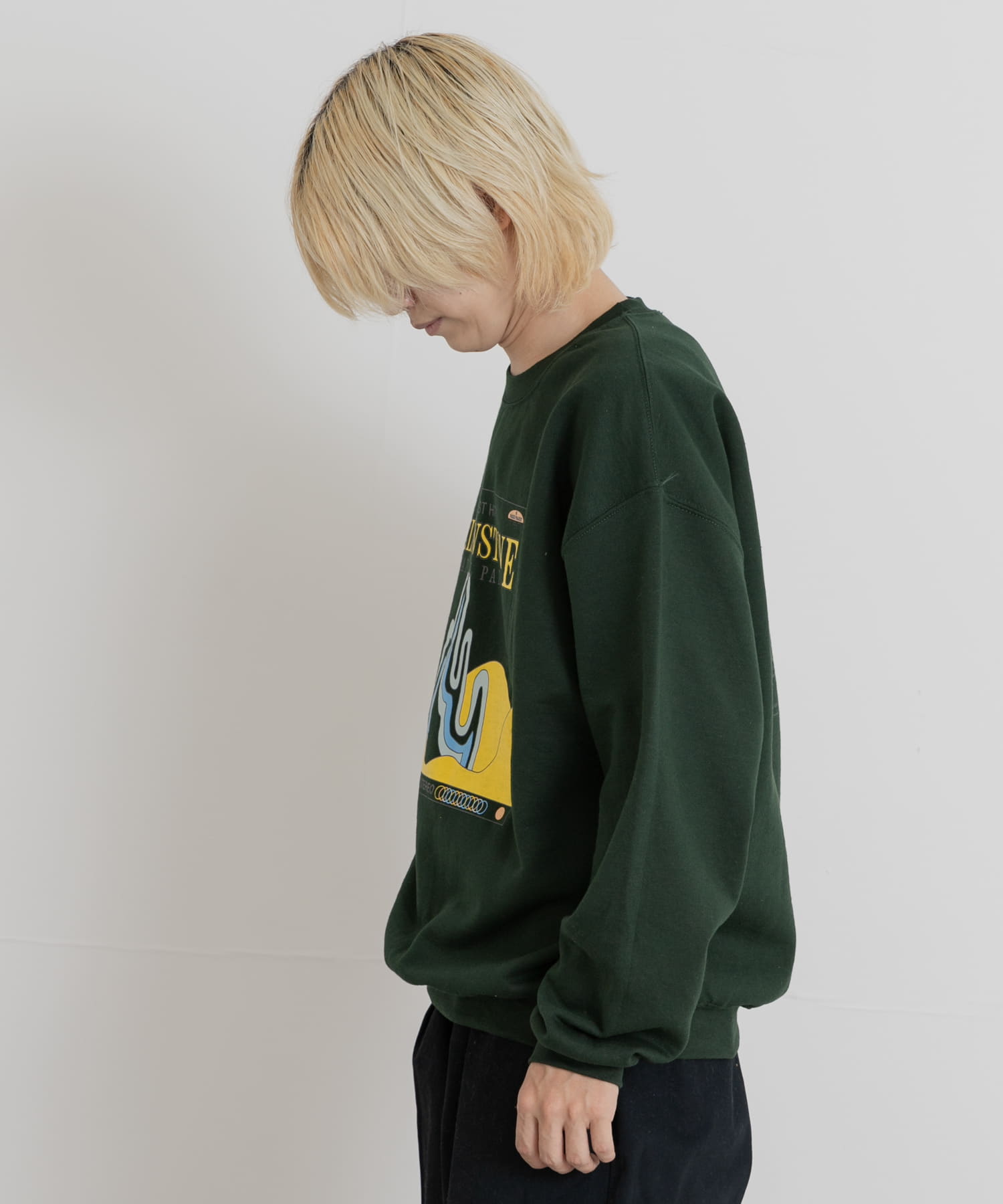 GREEN