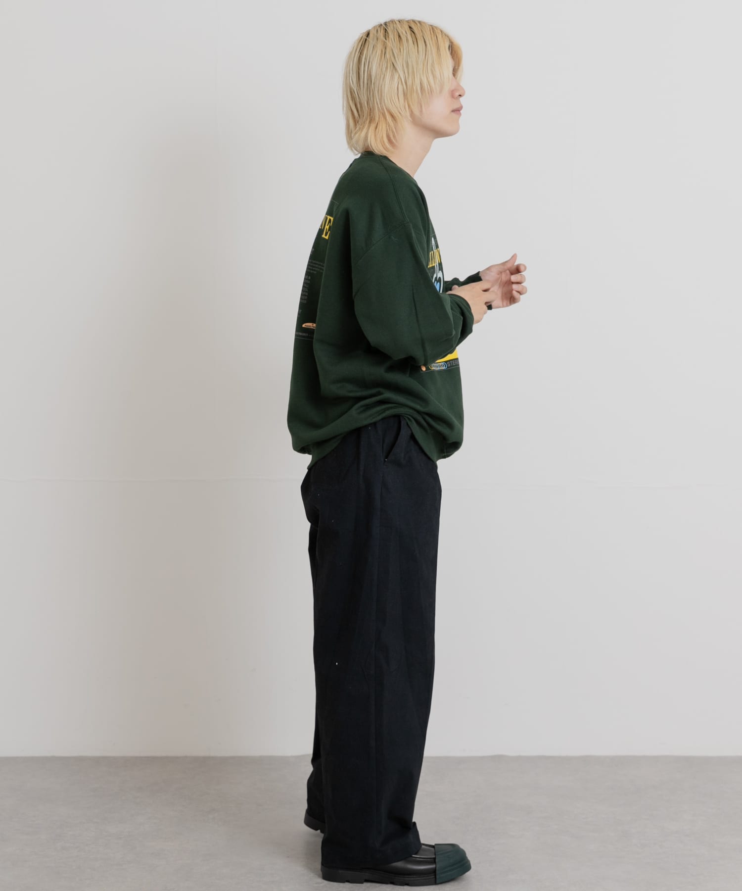 GREEN