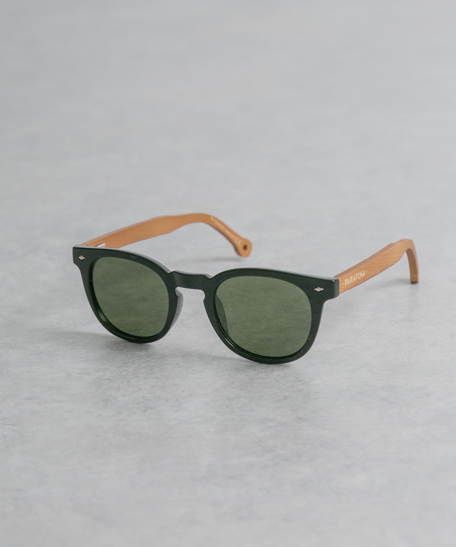 PARAFINA　CALA BLACK one