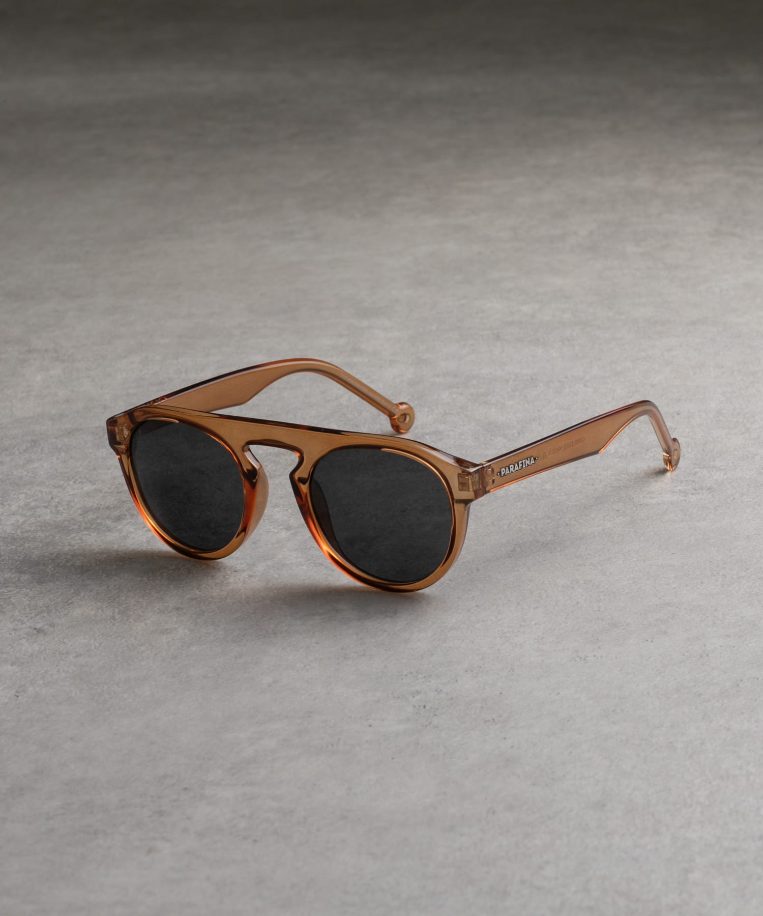 PARAFINA　CORRIENTE CARAMEL one