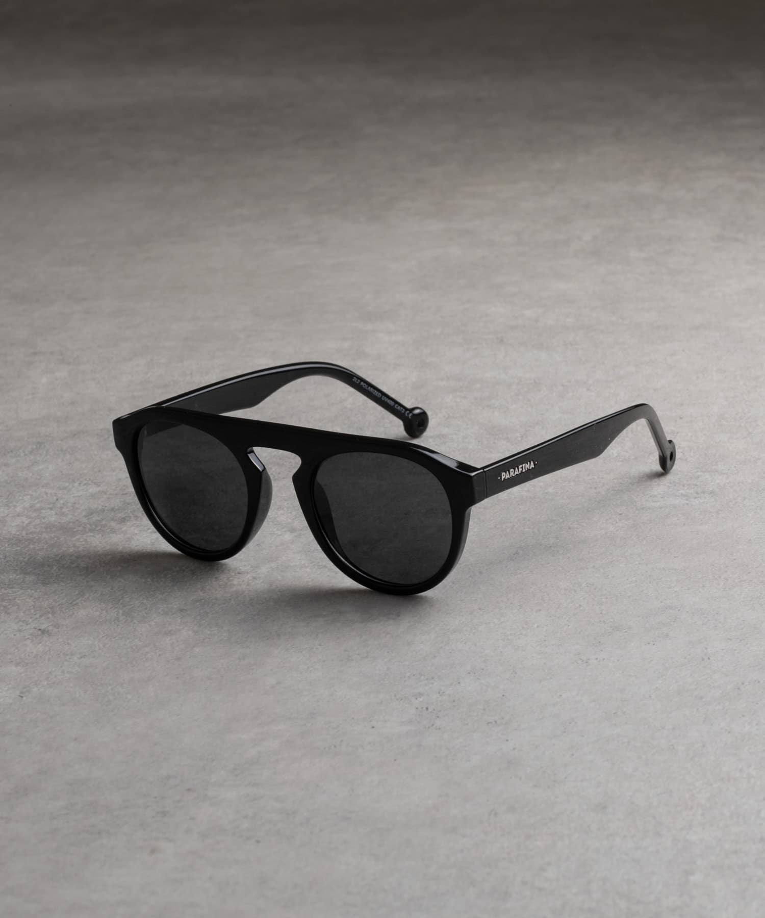 PARAFINA　CORRIENTE BLACK one