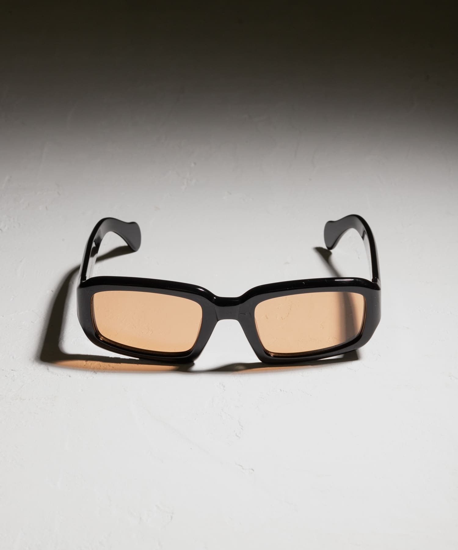 PORT TANGER　Mektoub 02AMBER one