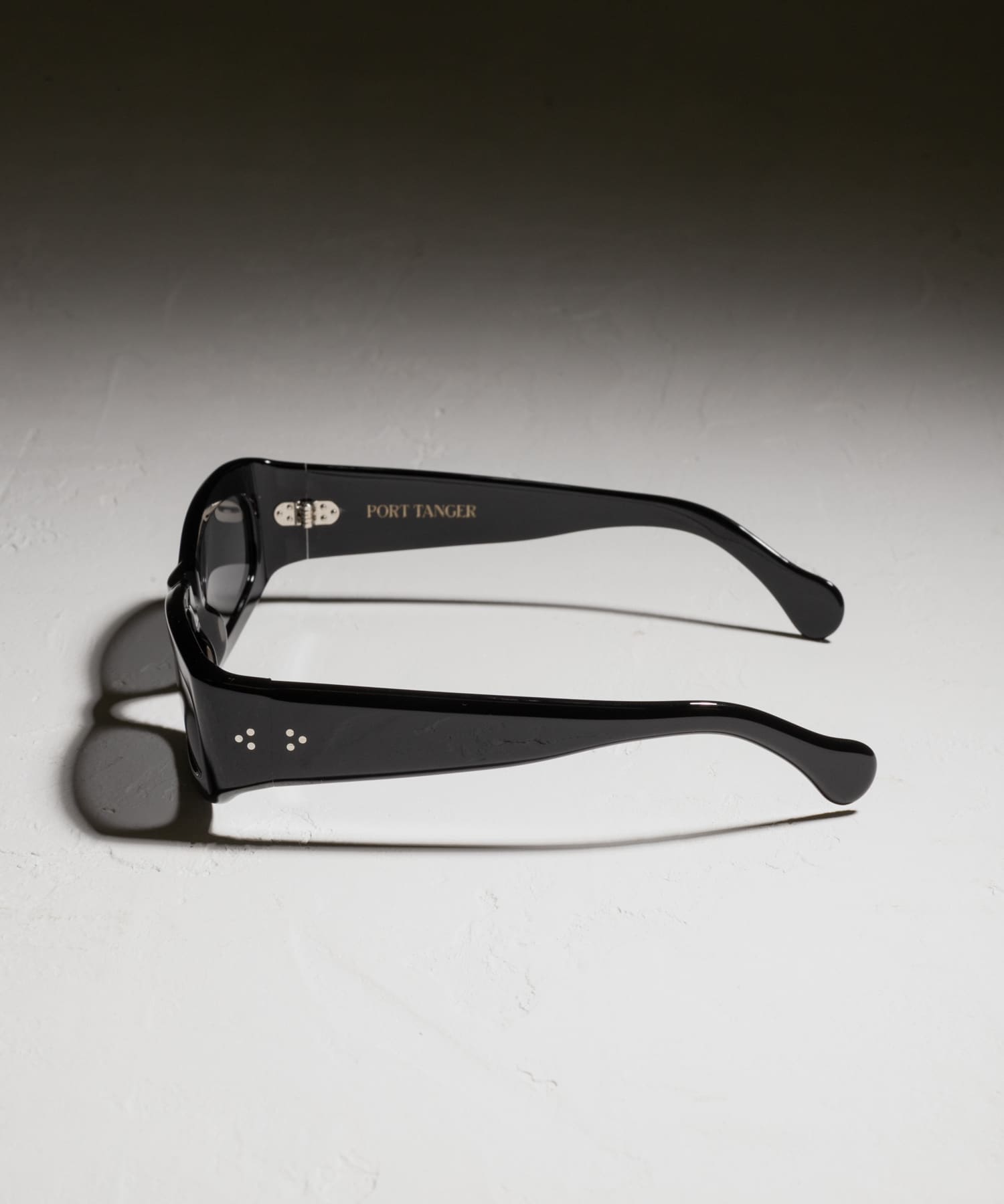 01BLACK