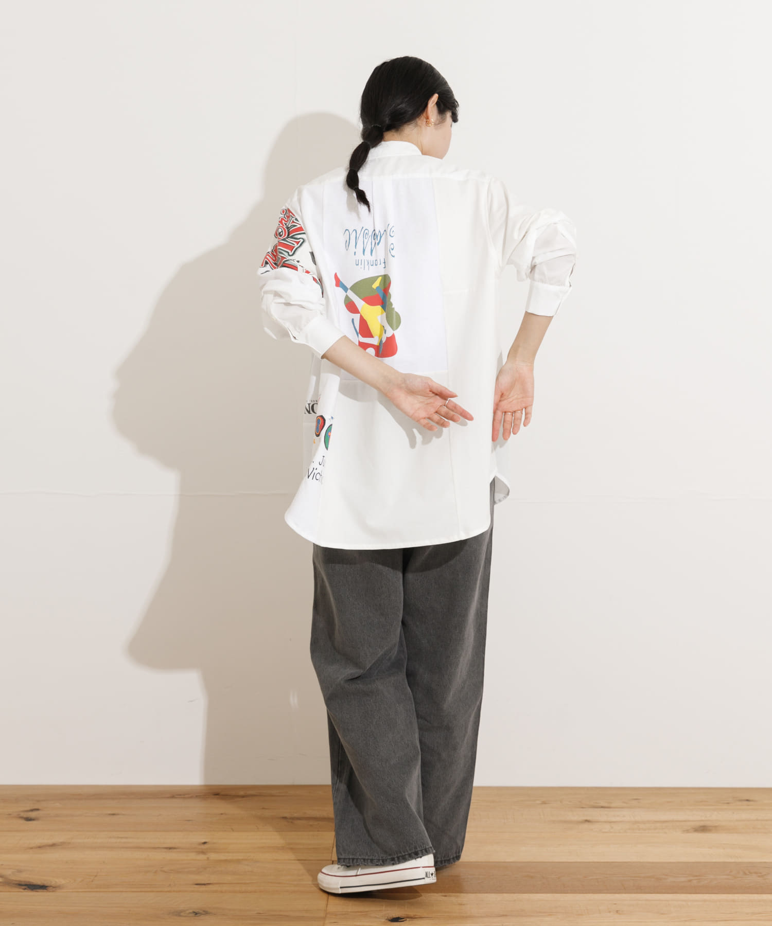 WHITE1