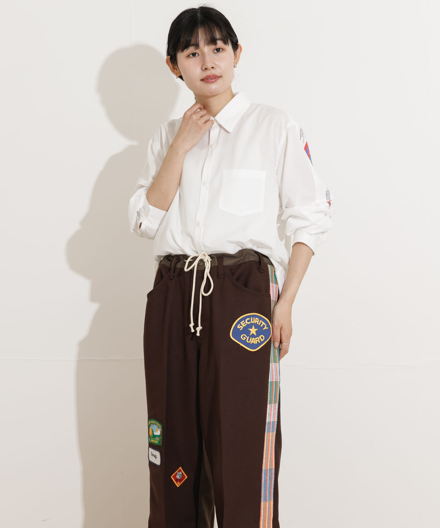 WHITE2
