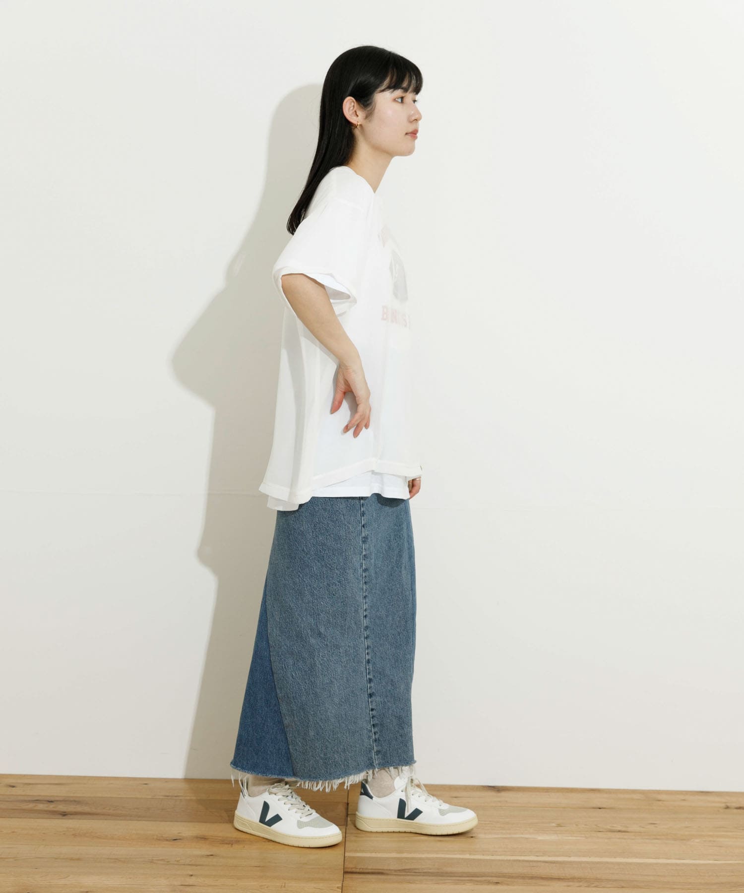 WHITE1L