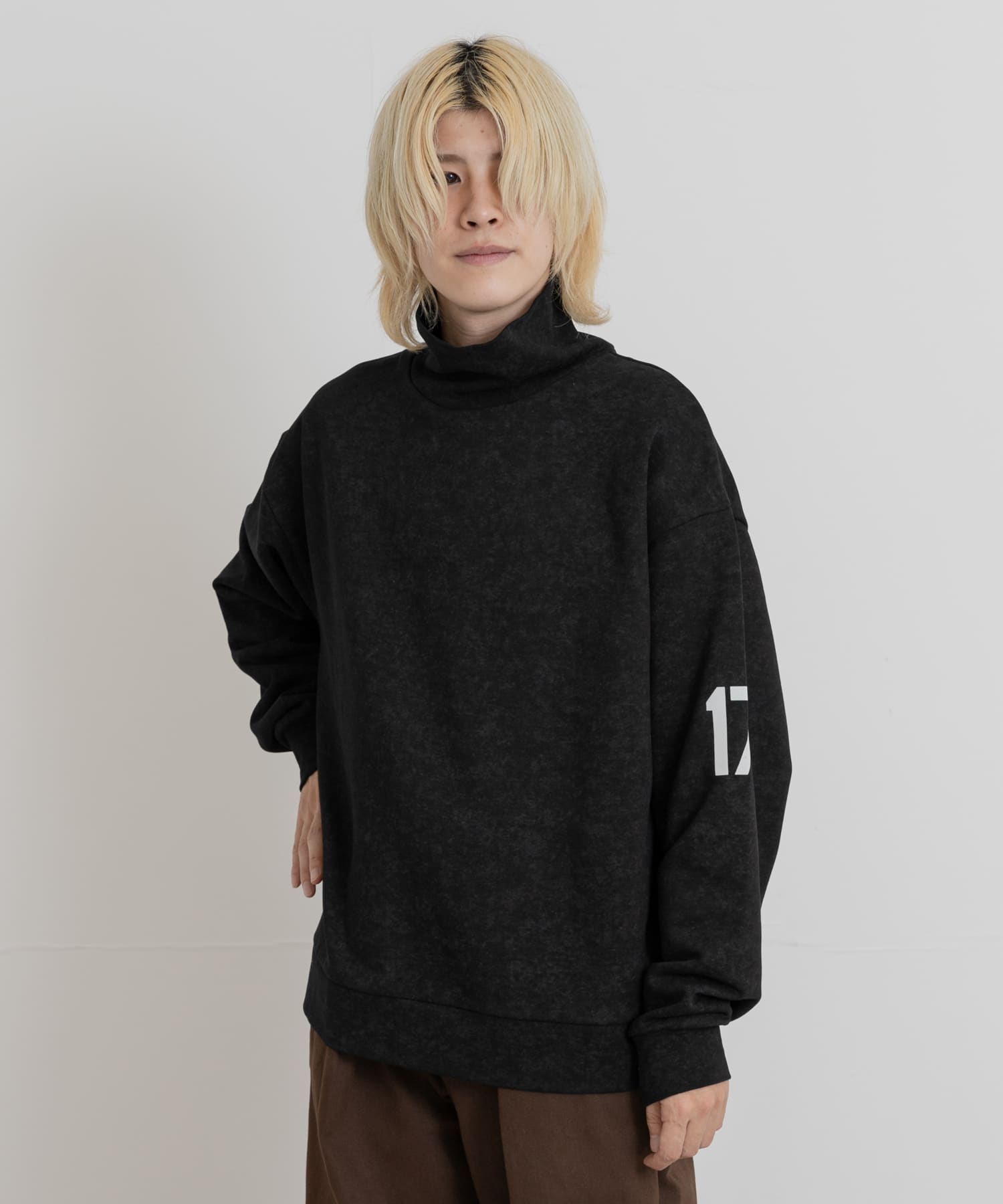 TONY LA turtle neck fleece SWEAT(M BLK): トップス｜URBAN RESEARCH