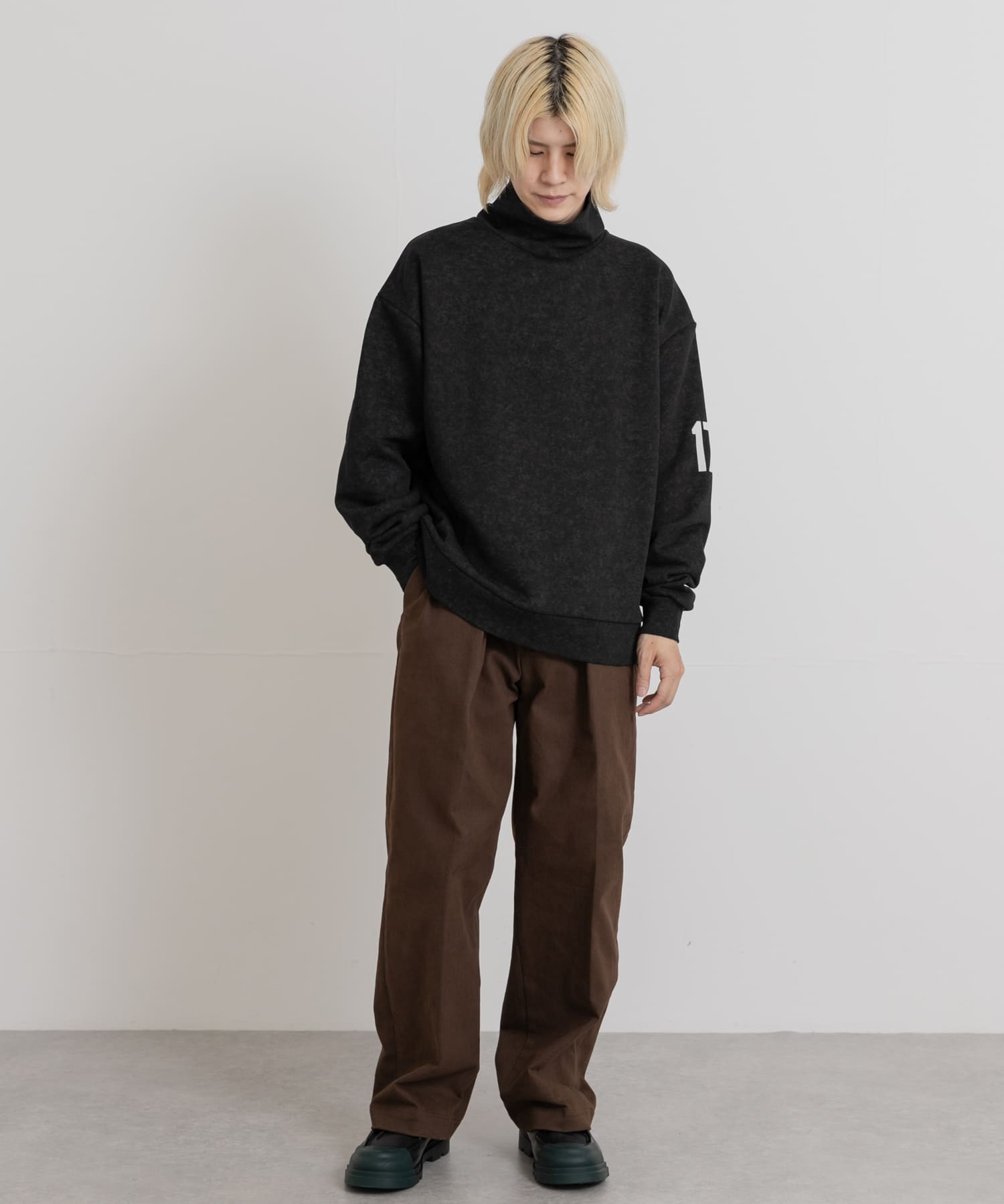 TONY LA turtle neck fleece SWEAT(M BLK): トップス｜URBAN RESEARCH