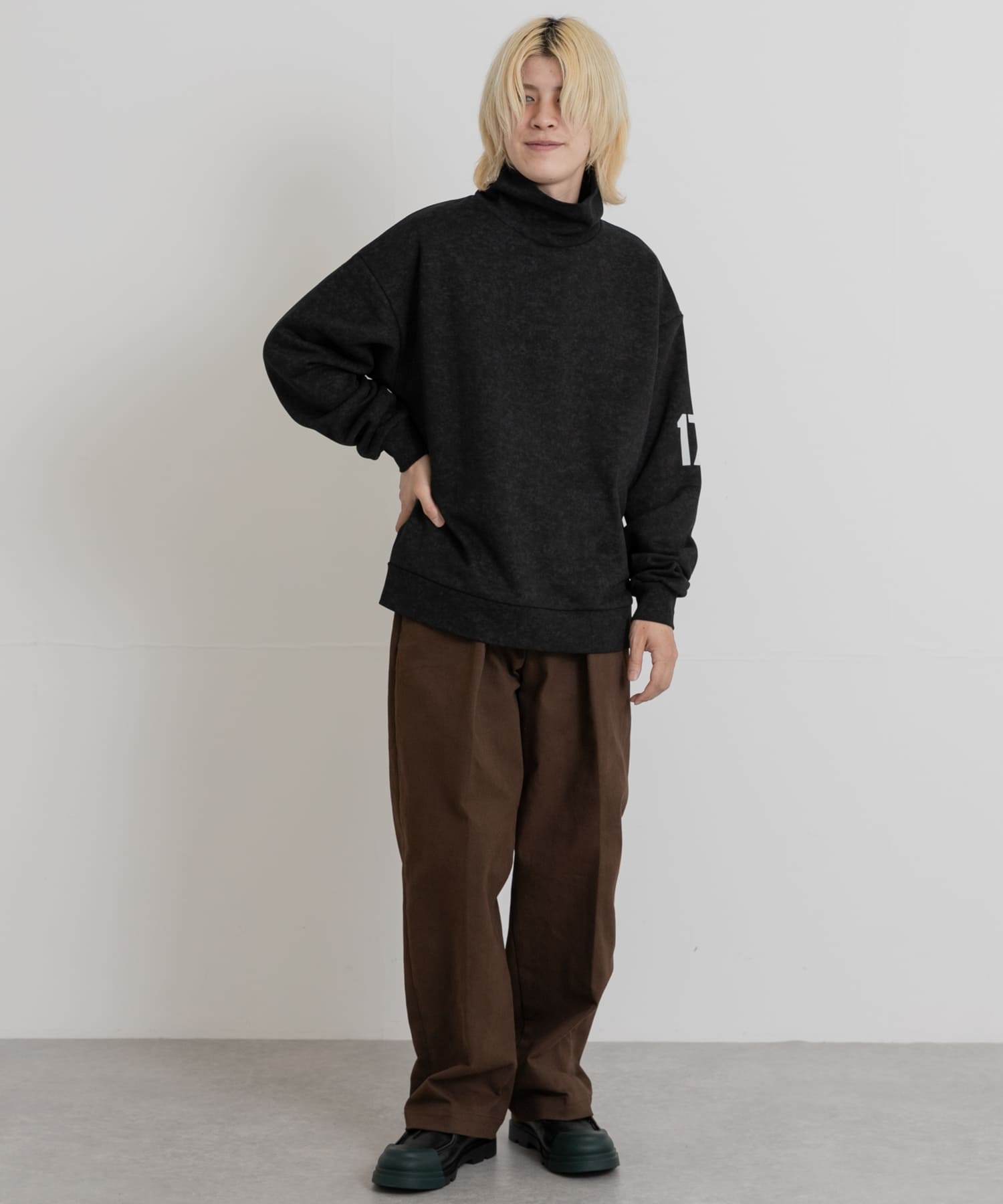 TONY LA turtle neck fleece SWEAT(M BLK): トップス｜URBAN RESEARCH