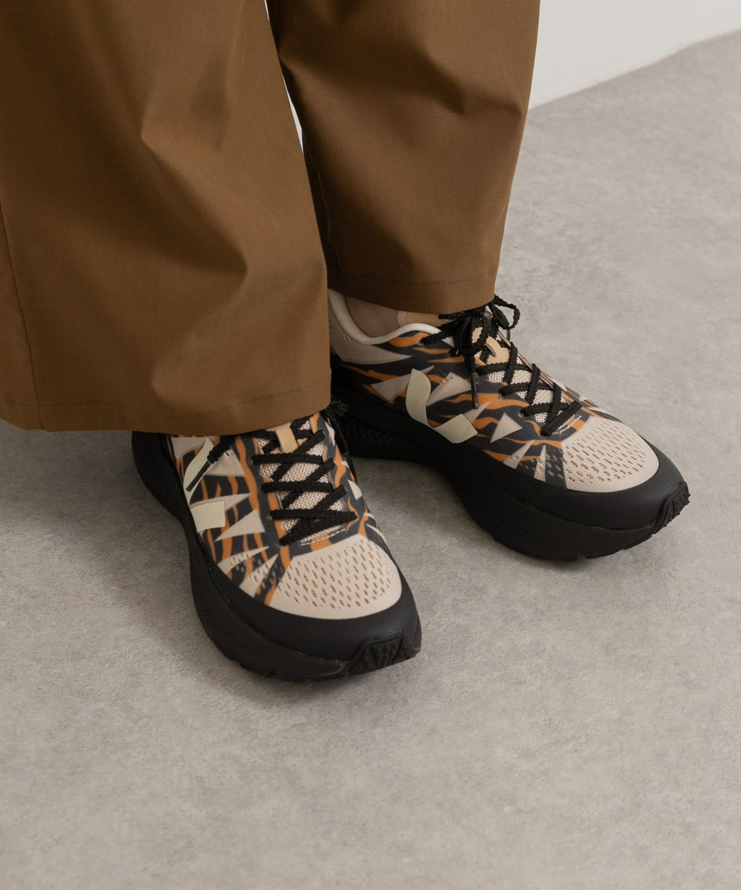 veja　CESAR VILLALBA CONDOR3ADV(Women) AREIA 37