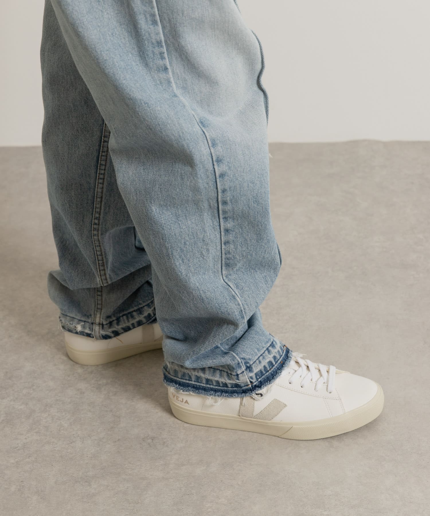 veja　CAMPO WHITE NATURAL WHITE 37