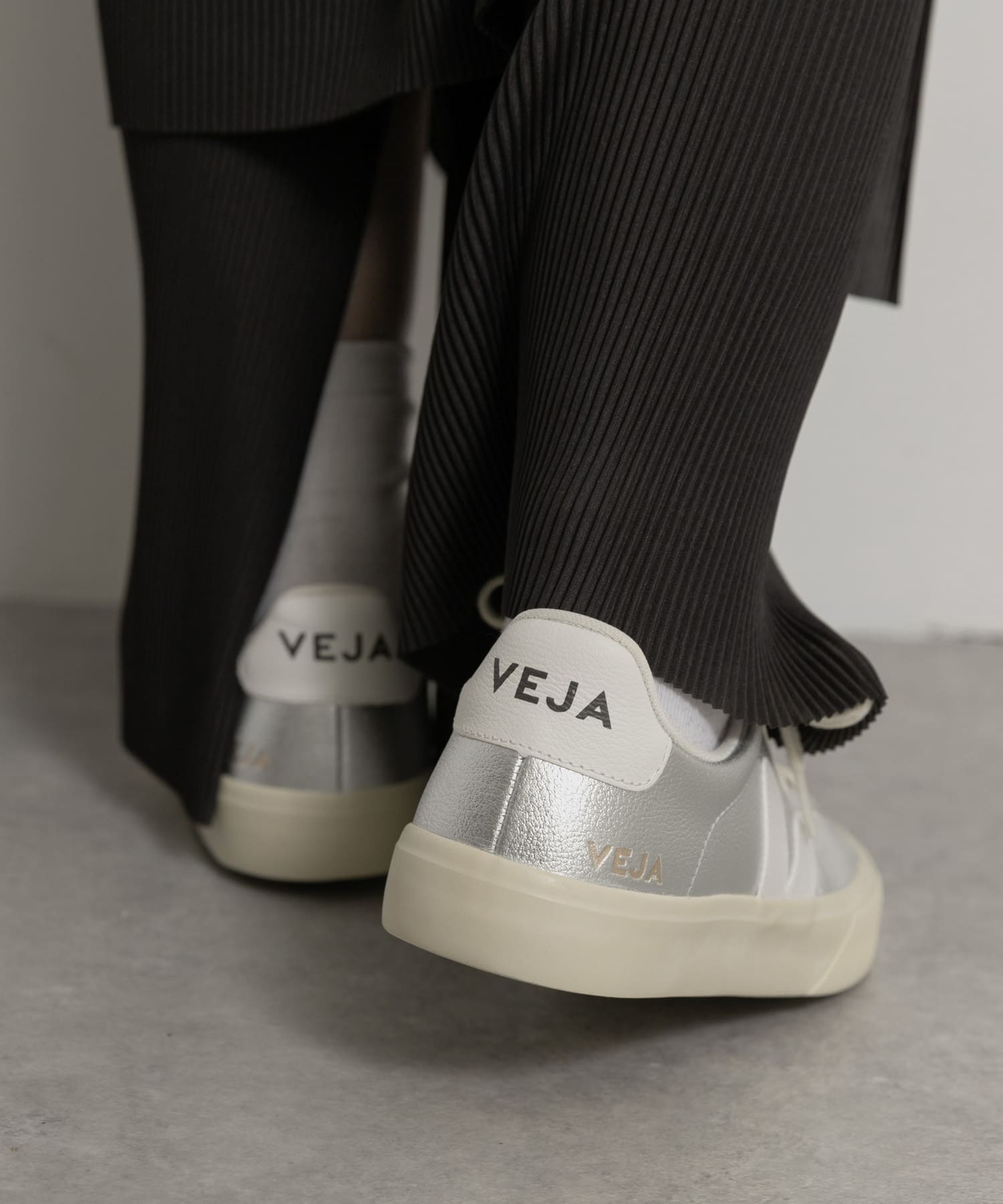 veja　CAMPO-silver white-WOMEN silver 37