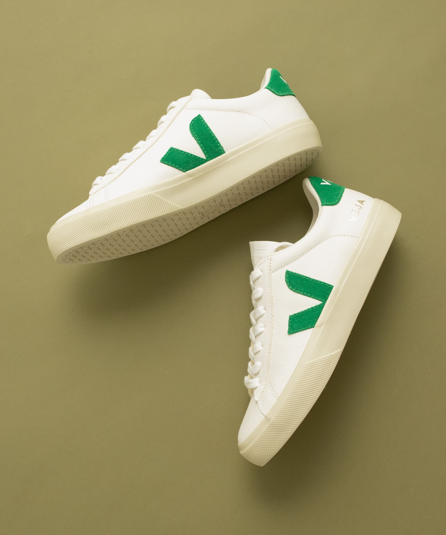 veja　CAMPO-WHITE EMERAUDE