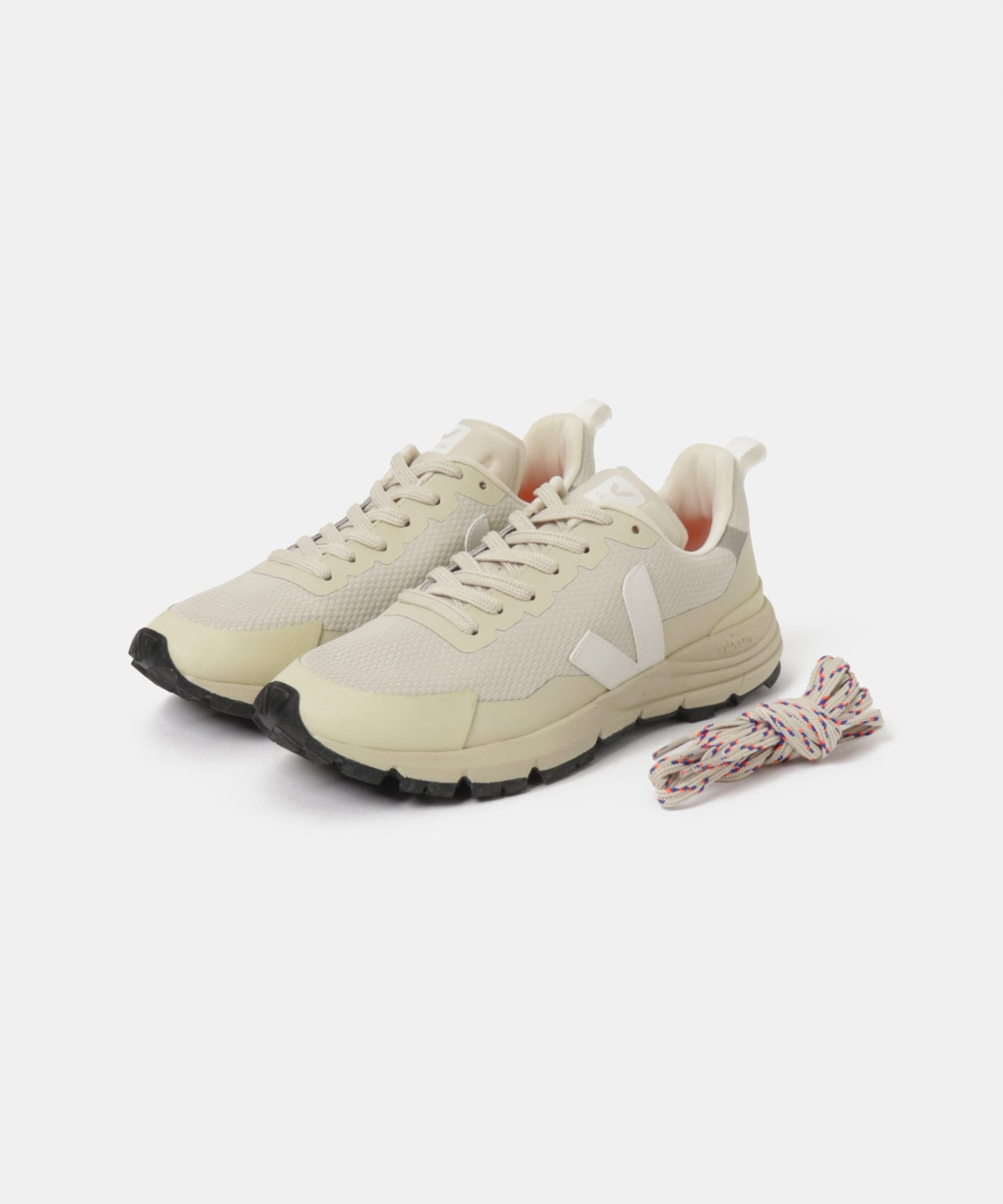 veja　DEKKAN-23 NATURAL 37